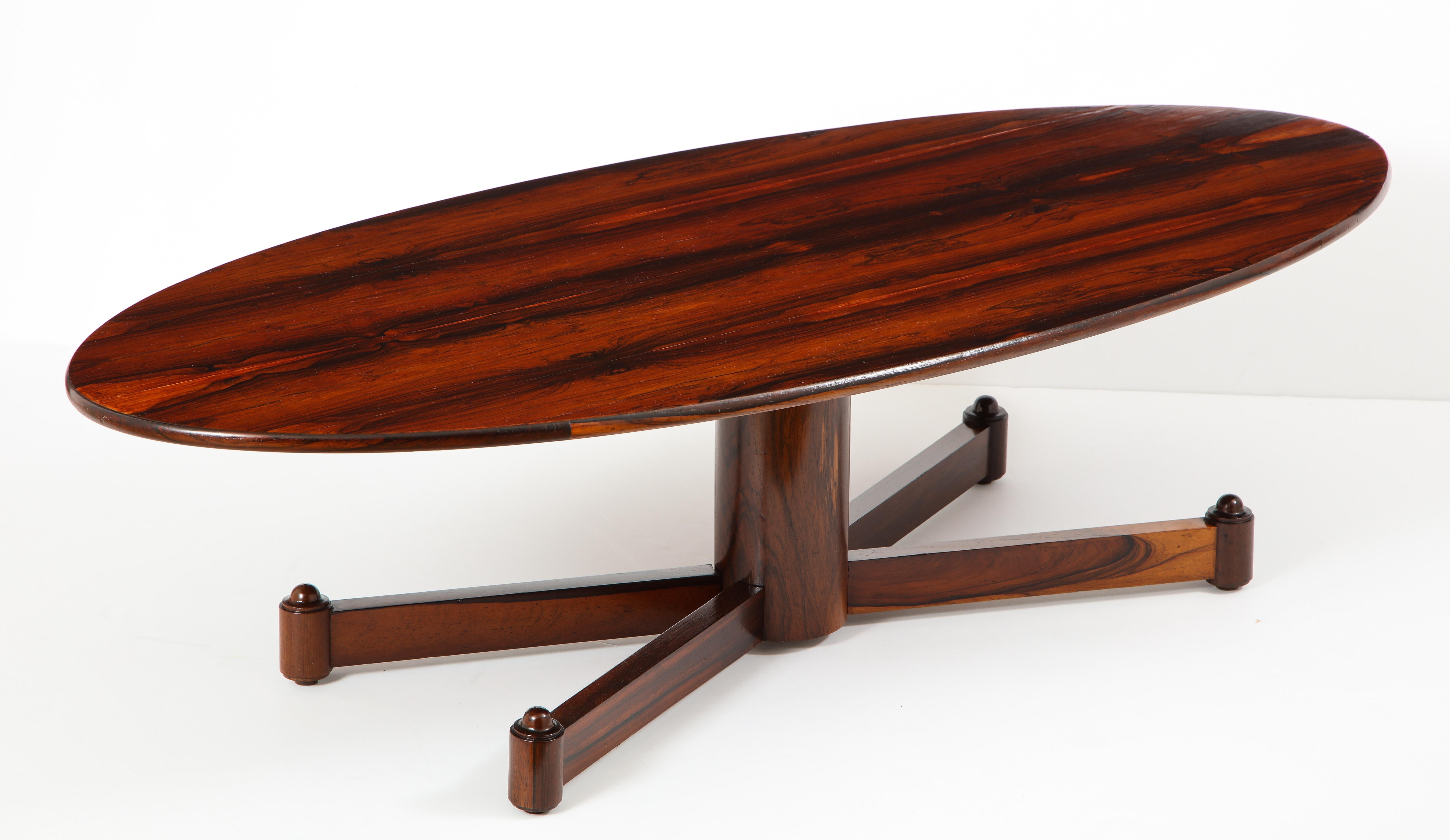 Brazilian Mid-Century Modern Wood Oval Coffee Table, Brazil 1950s 2
