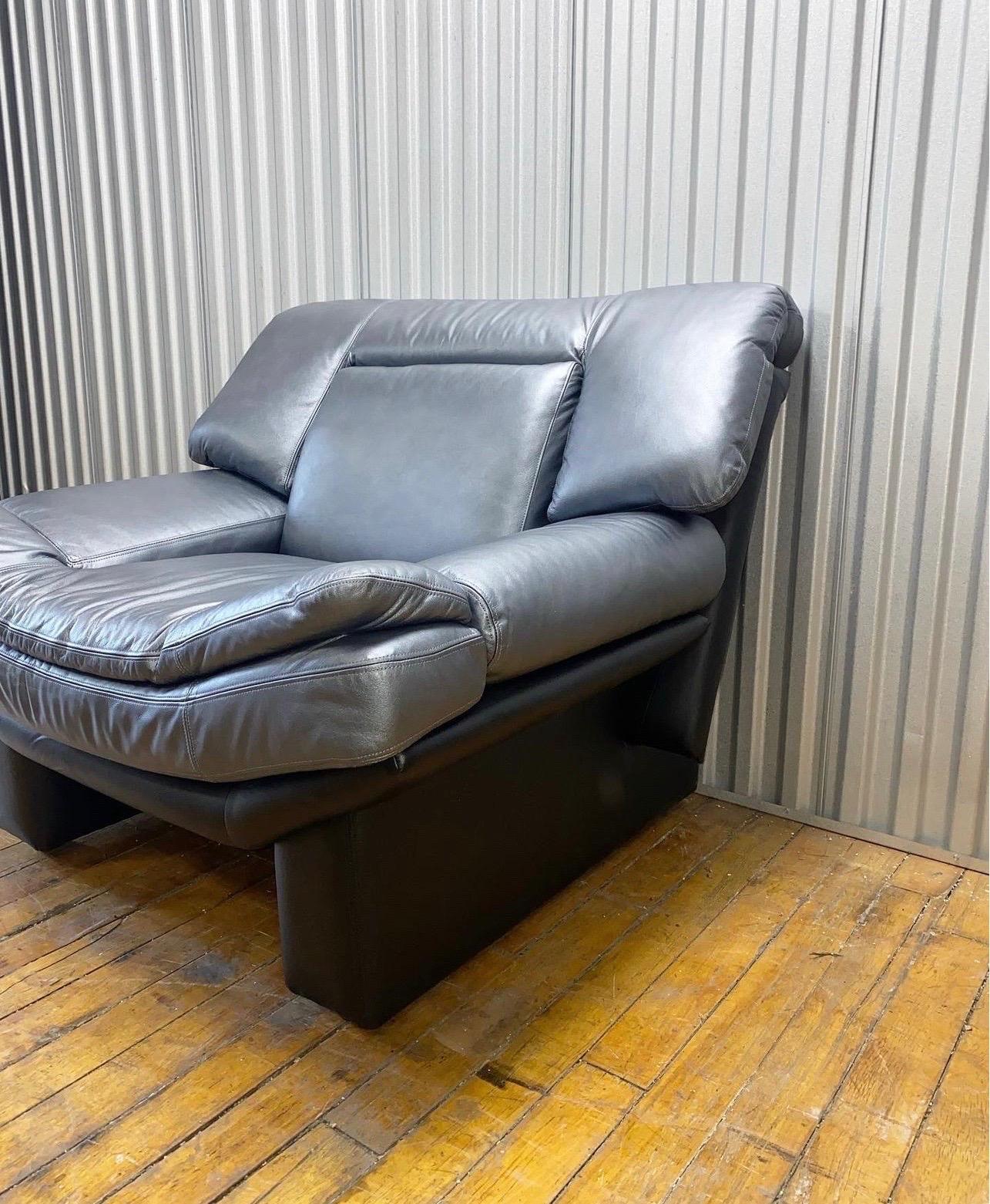 Post-Modern Post Modern Oversized Genuine Leather Armchair by Nicoletti Salotti