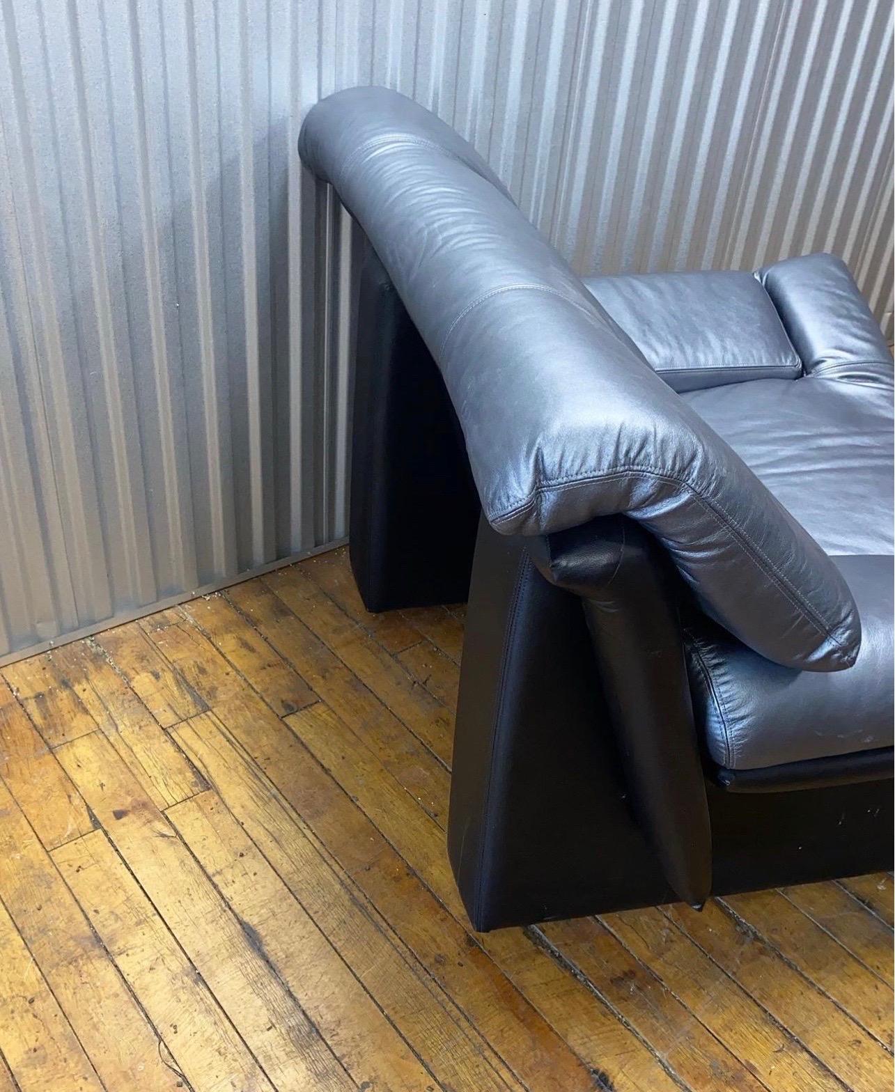 Post Modern Oversized Genuine Leather Armchair by Nicoletti Salotti 2