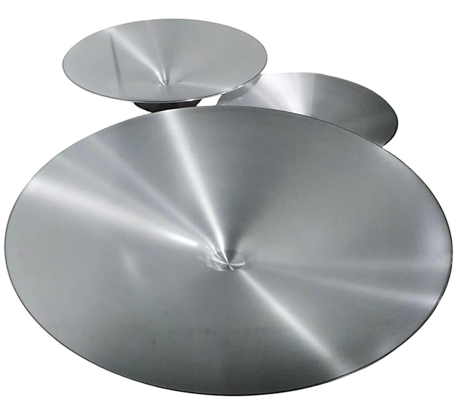 Post Modern Ovni Up Coffee Table designed by Vincenzo Maiolino for Roche Bobois 6