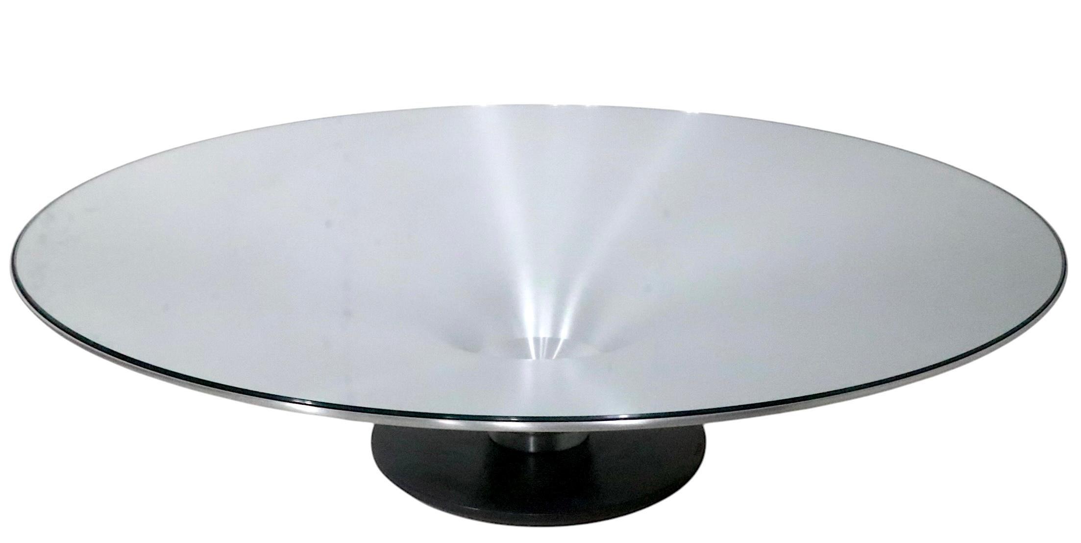 Post Modern Ovni Up Coffee Table designed by Vincenzo Maiolino for Roche Bobois 1