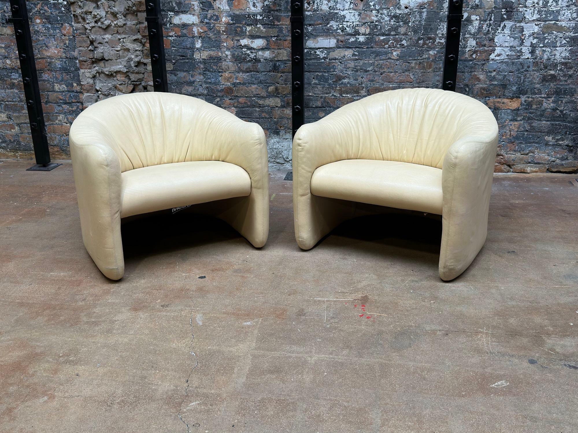 American Post Modern Pair Leather Lounge Chairs by Metro, 1980 For Sale