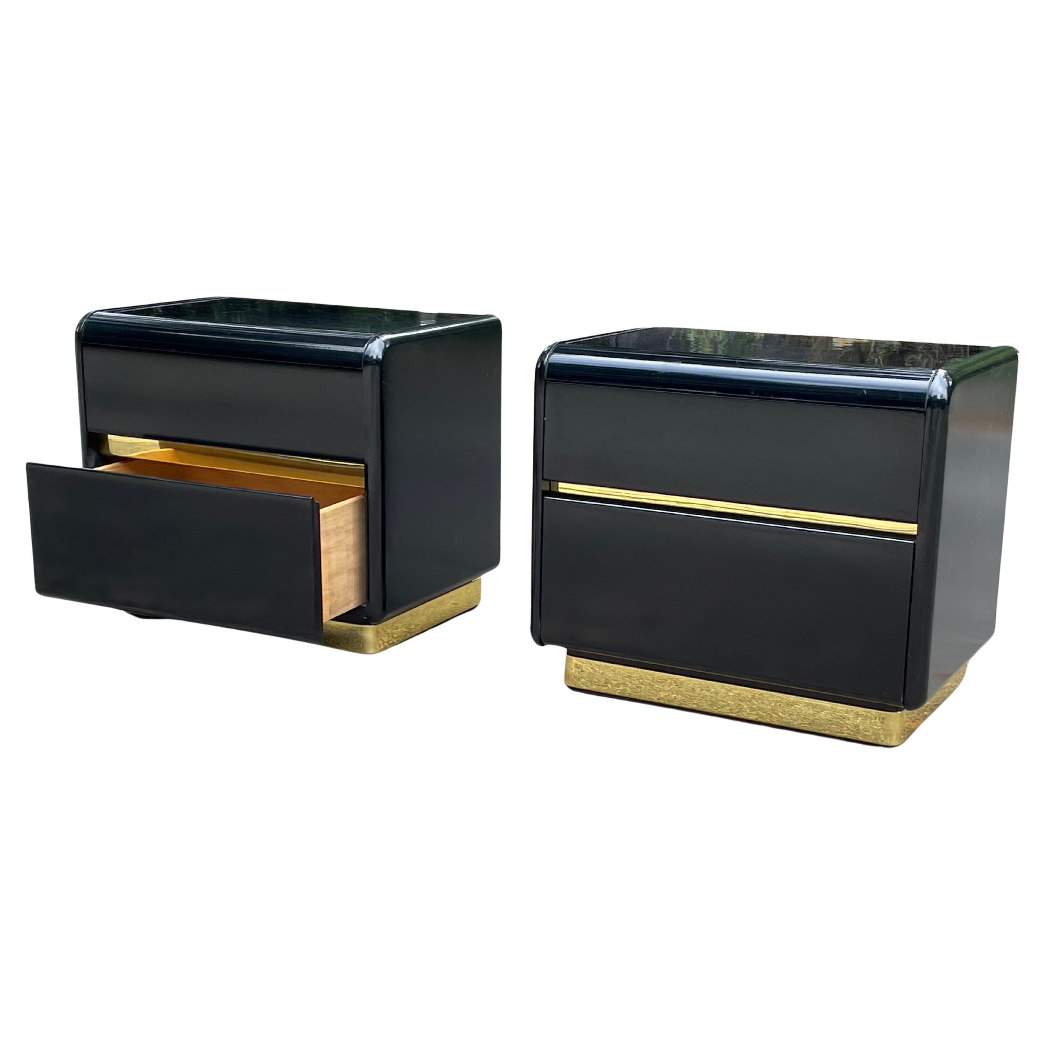 American Post-Modern Pair of Black and Brass Lacquer 1980s Nightstands