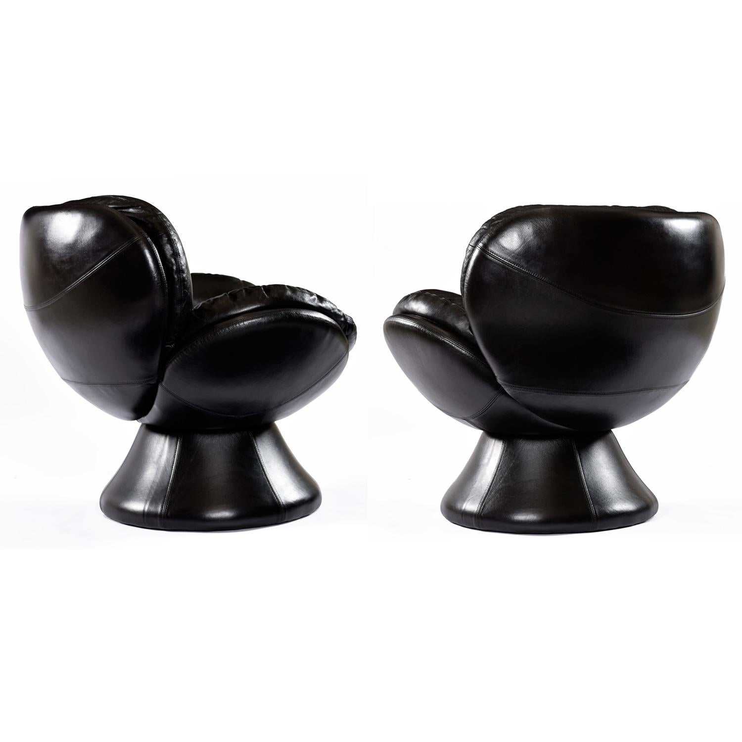  Post-Modern Pedestal Base Black Leather Swivel Pod Chairs by Jaymar of Canada In Good Condition For Sale In Chattanooga, TN