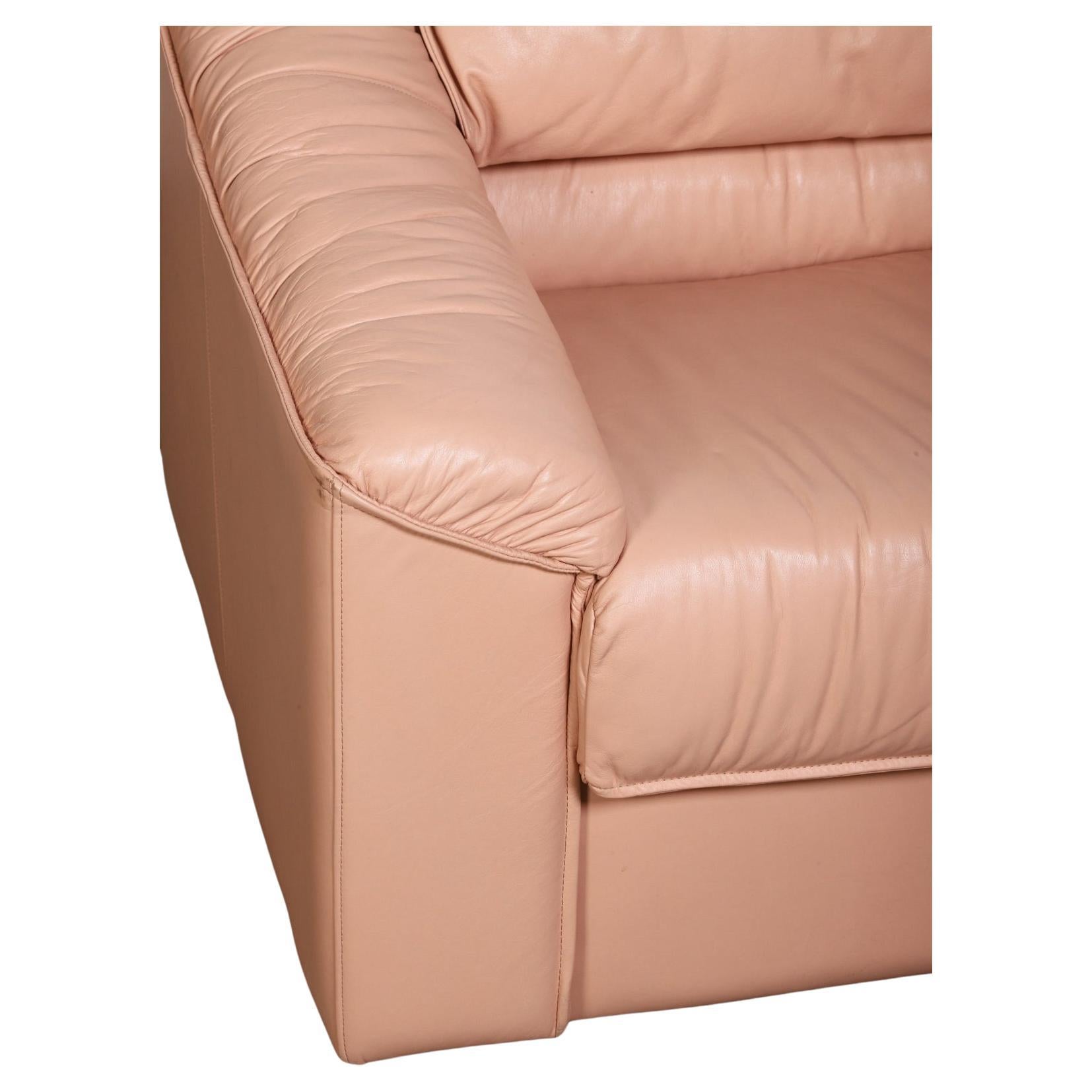 Post-Modern Post modern Pink leather Italian sofa circa 1980
