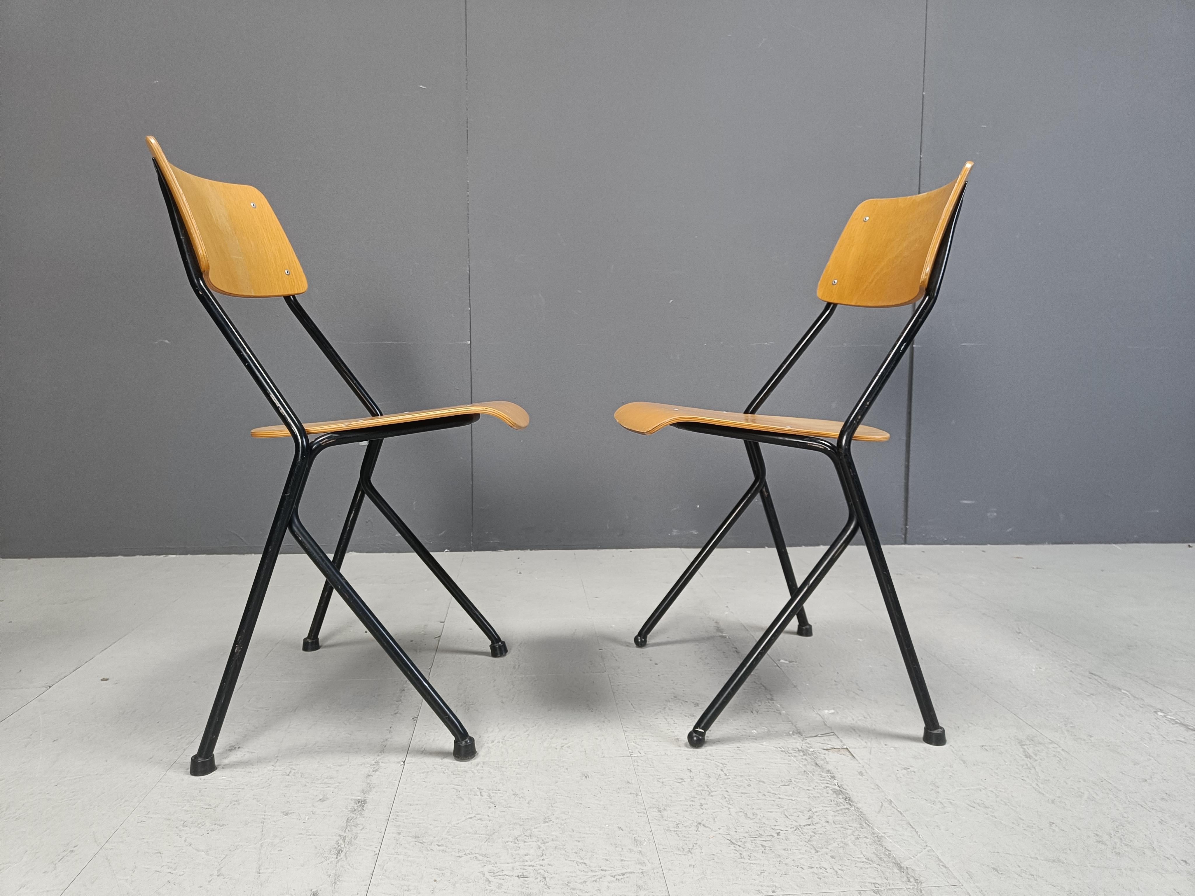 Post modern plywood dining chairs, 1970s For Sale 3