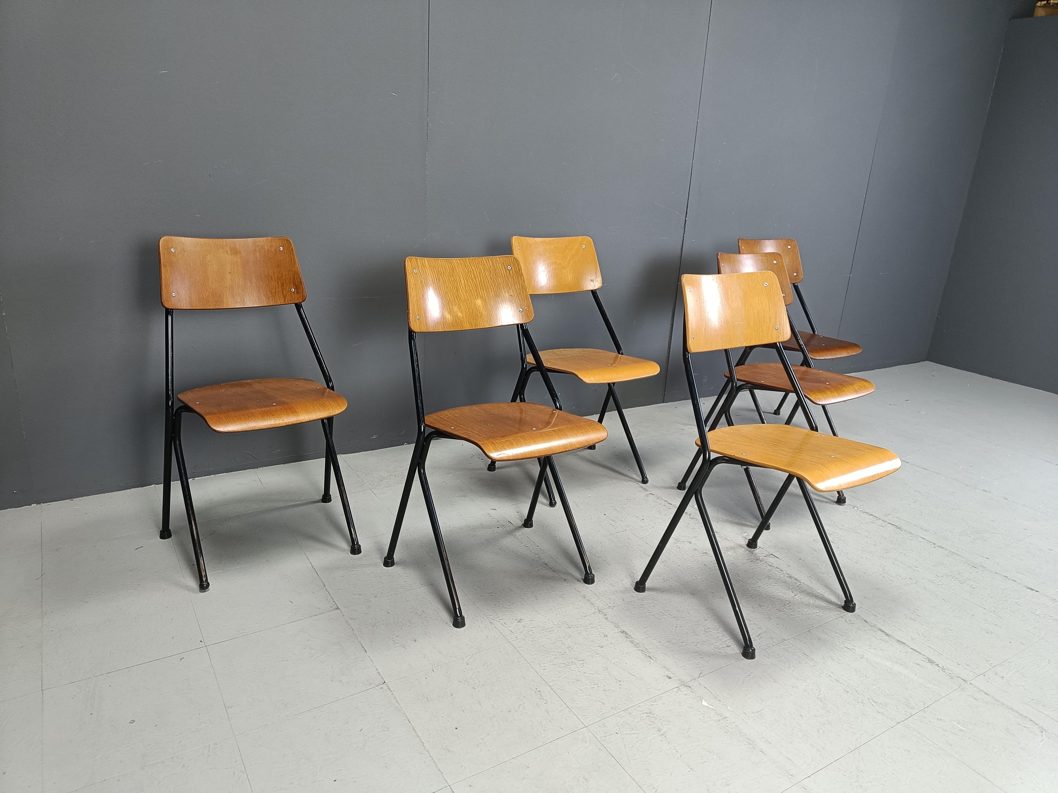 Late 20th Century Post modern plywood dining chairs, 1970s For Sale