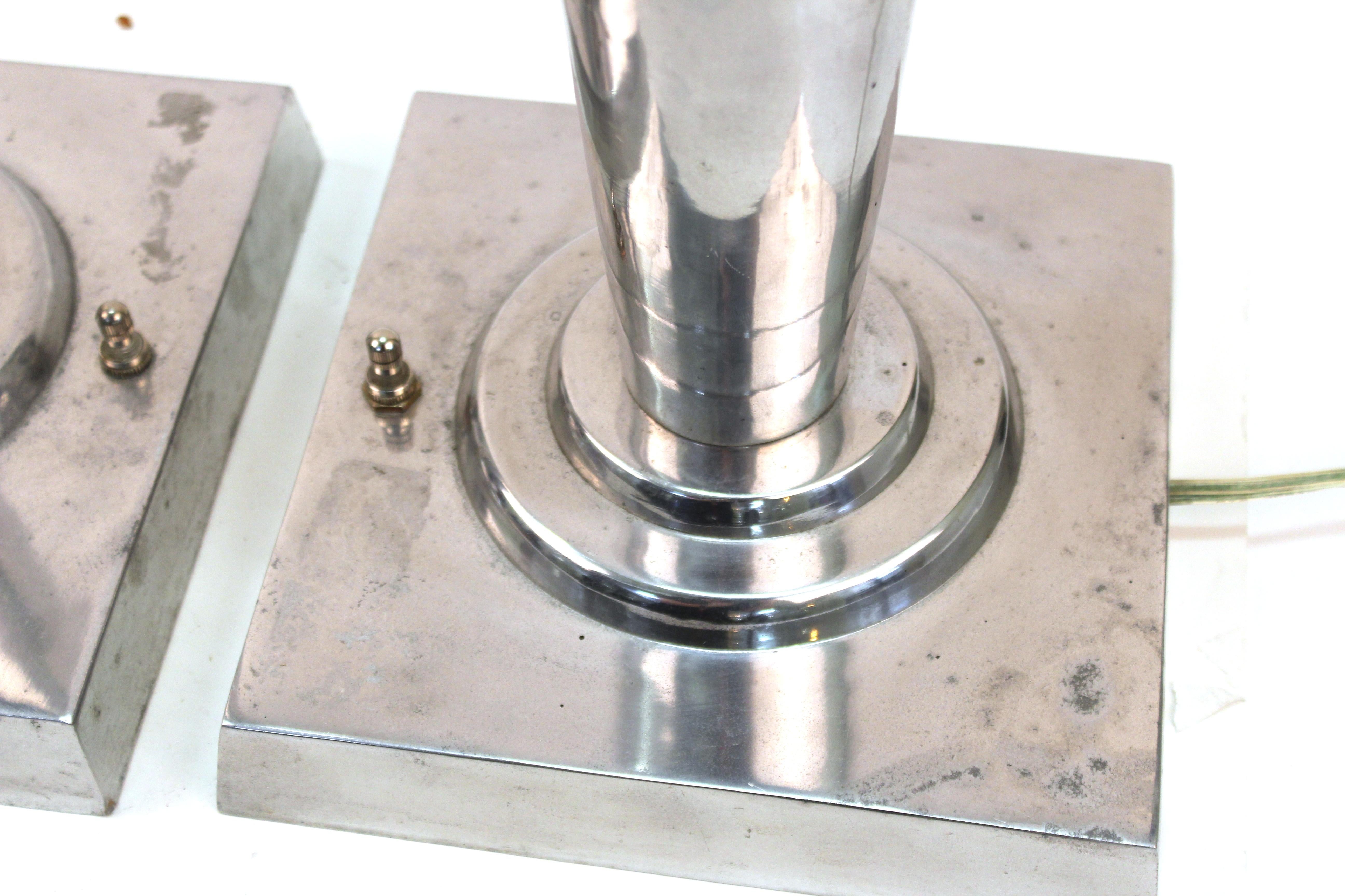 Postmodern Polished Aluminum Table Lamps For Sale 3