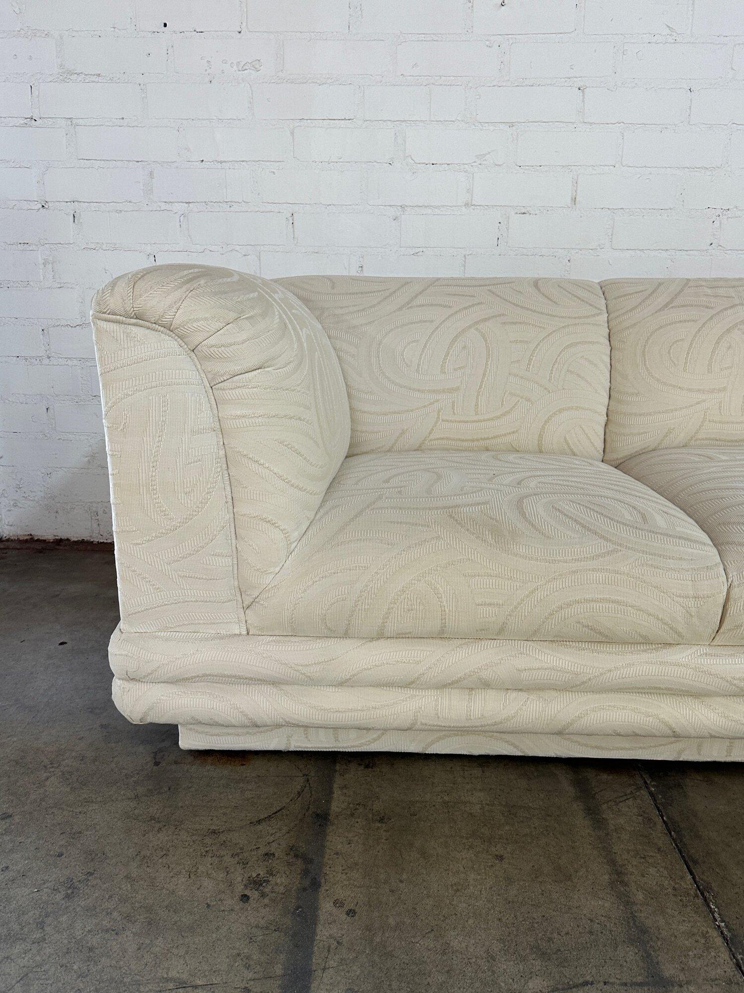 Post Modern Ribbed 3 piece Sectional In Good Condition For Sale In Los Angeles, CA