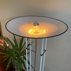 Lampada da terra post moderna Ron Rezek