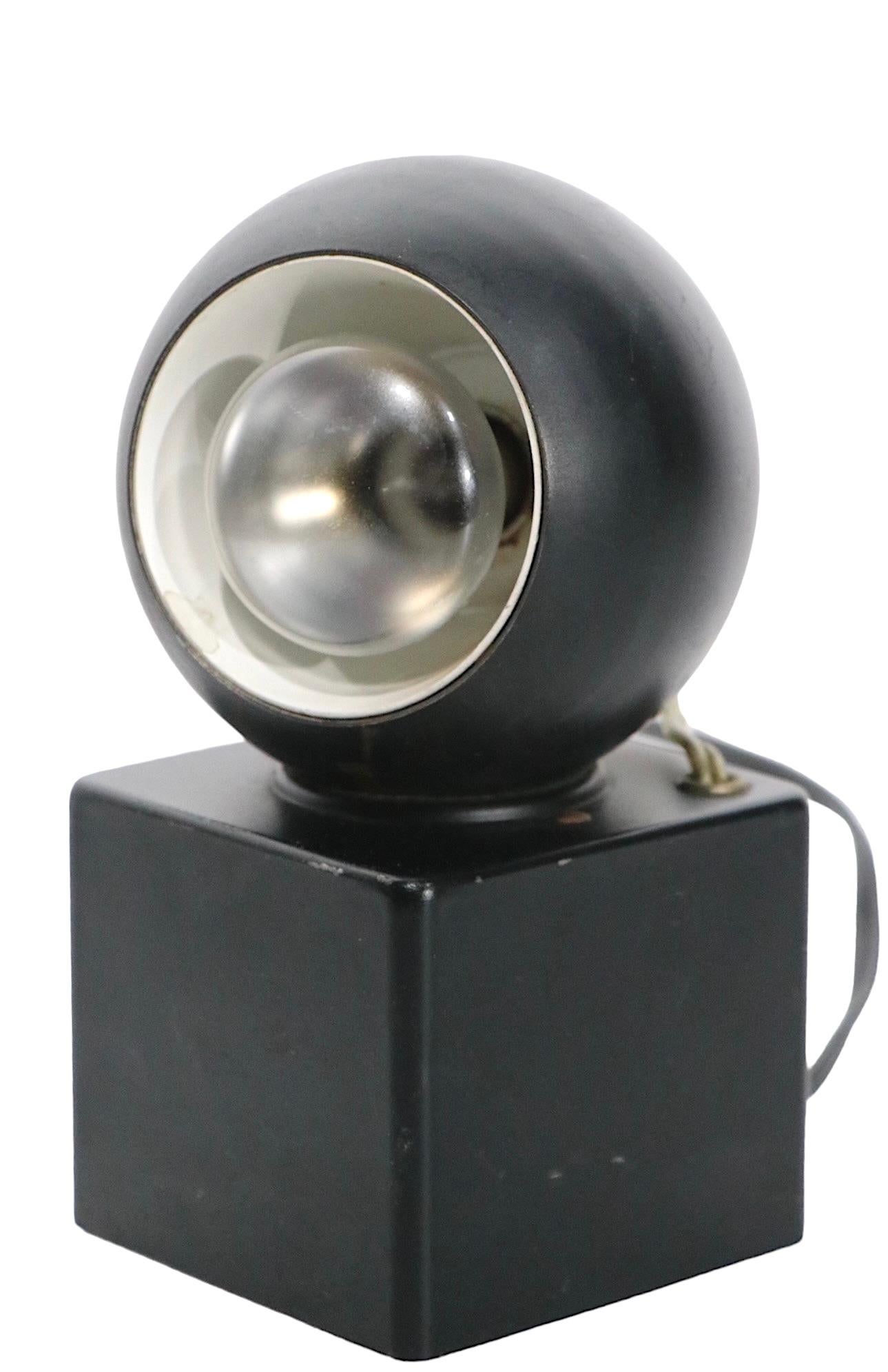 Post Modern Roxter Eyeball Spotlight Desk Lamp Model 7039, circa 1970s For Sale 5