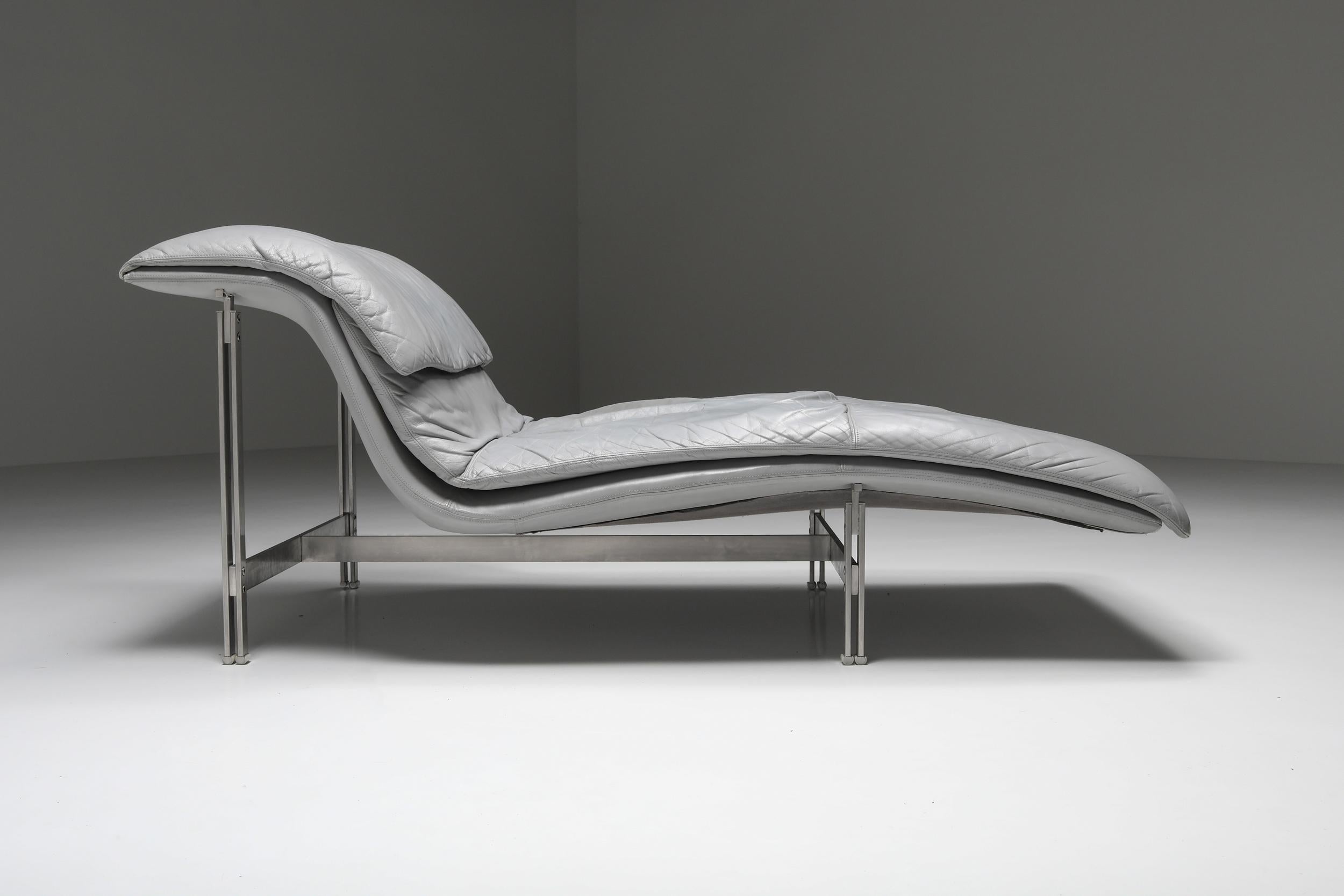 Postmodern; chaise lounge; Giovanni Offredi; Saporiti; Italy; 1974; Italian design; 

'The Wave' lounge chair designed in 1974 by Mr. Giovanni Offredi, is still one of the “classics” of the Saporiti Italia collection. Visible steel frame,