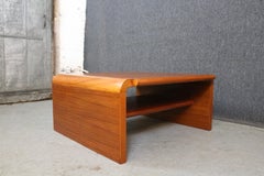 Tavolino da caffè a cascata in teak post-moderno scandinavo