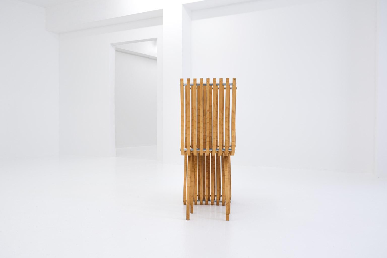 Acier Paire de chaises post-modernes Schizzo, deux en une, de Ron Arad pour Vitra