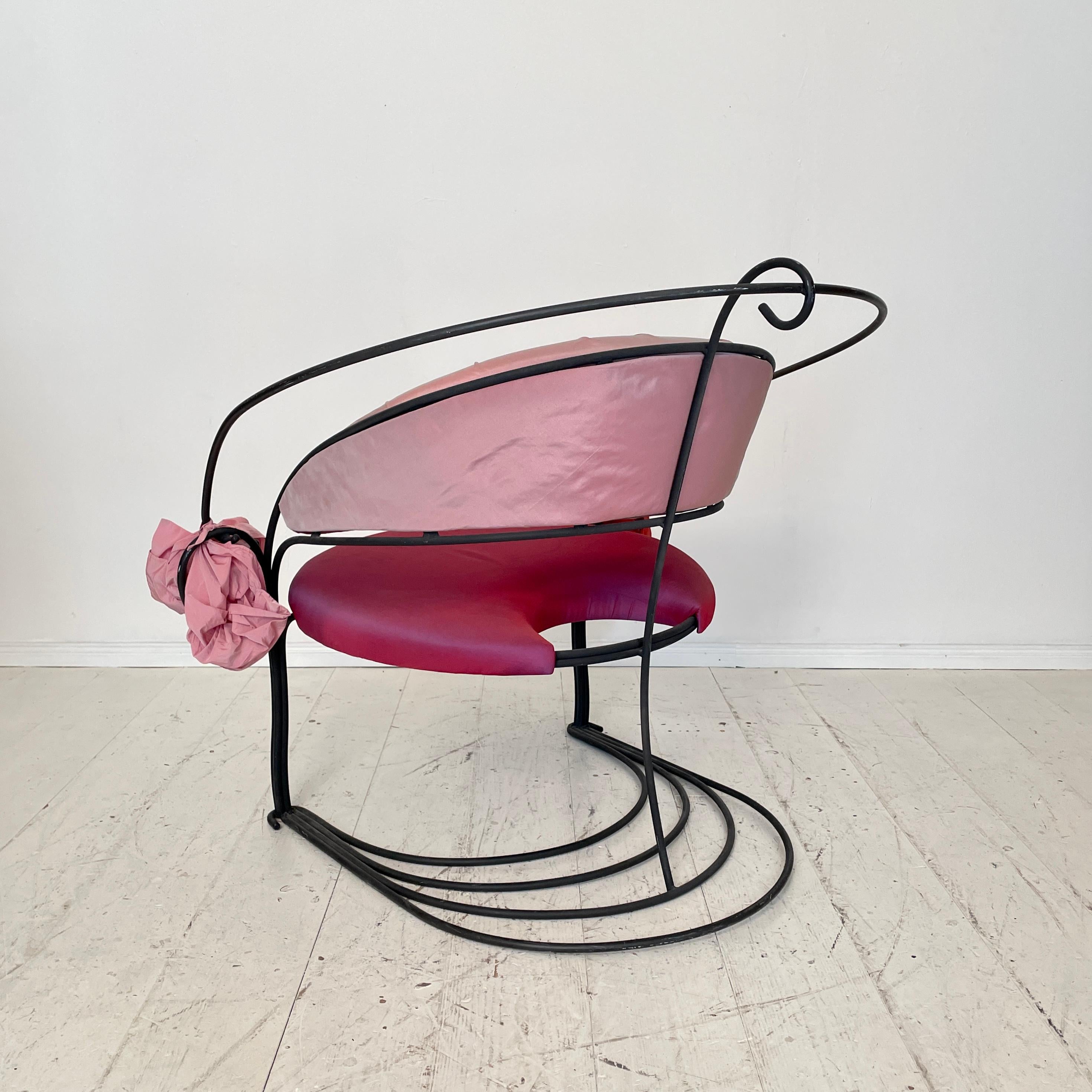 Post-Modern Sculptural Armchair in Black Metal and Pink Red Silk Upholstery For Sale 5