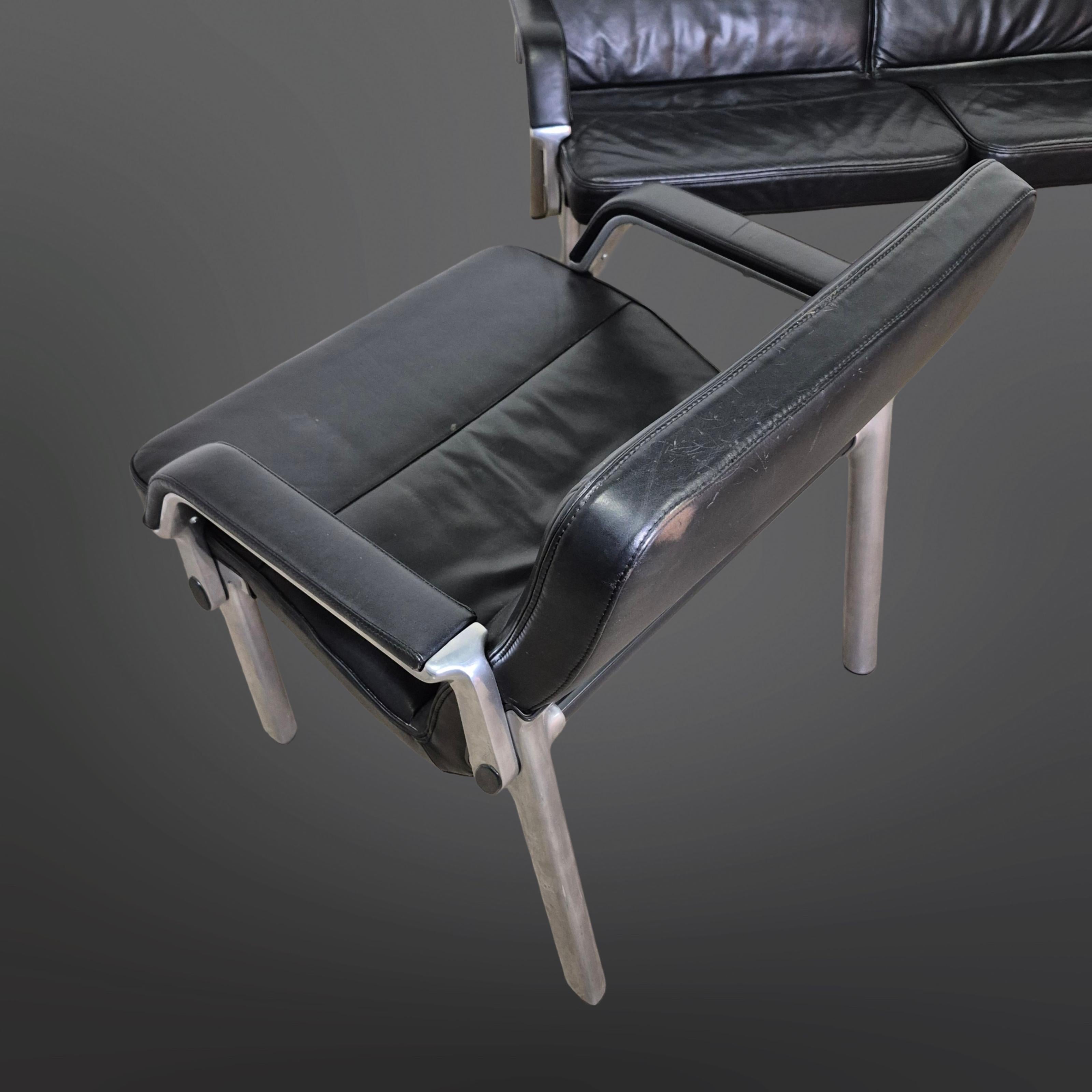 Groupe de sièges post-moderne en métal et cuir, Allemagne 1980 en vente 3