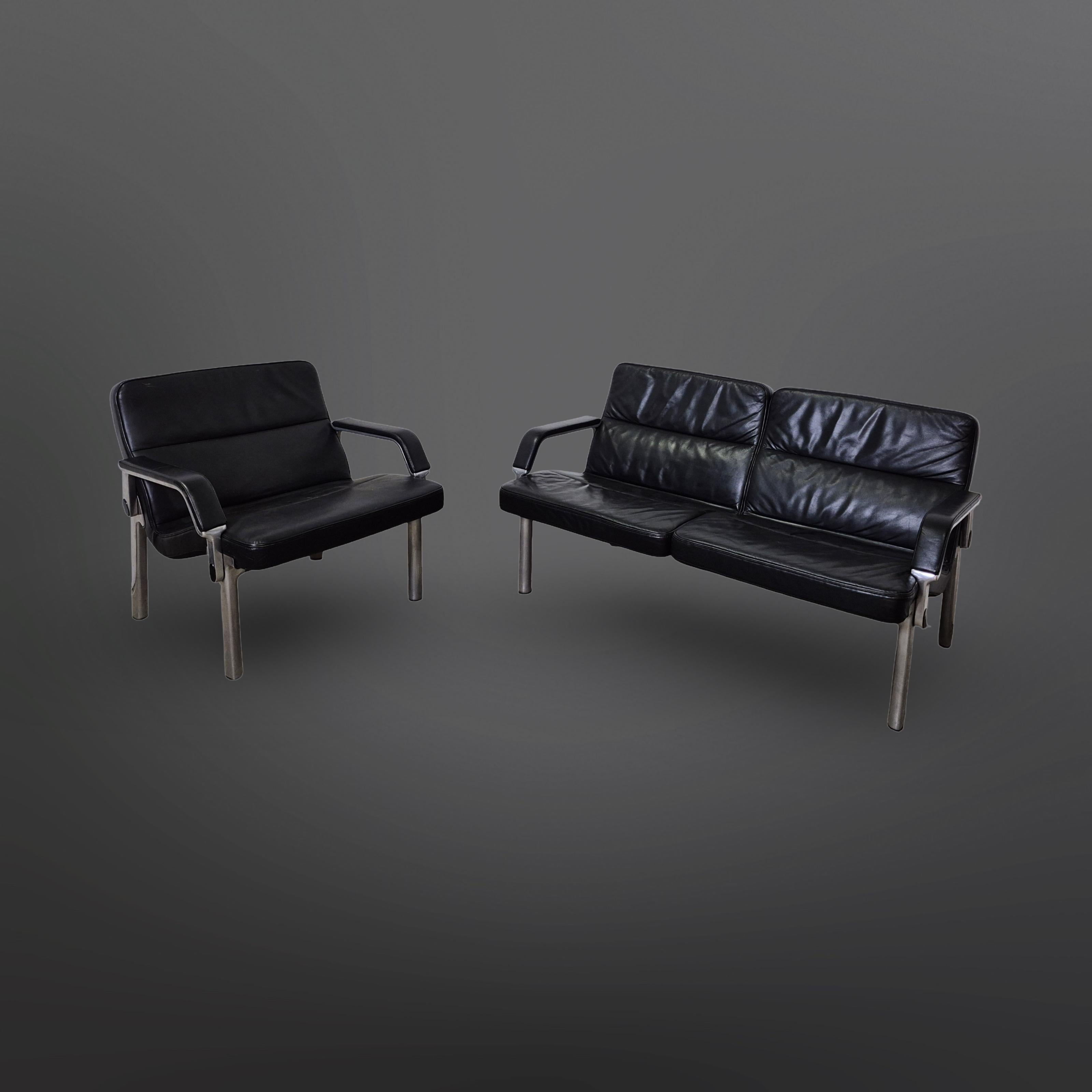 Allemand Groupe de sièges post-moderne en métal et cuir, Allemagne 1980 en vente