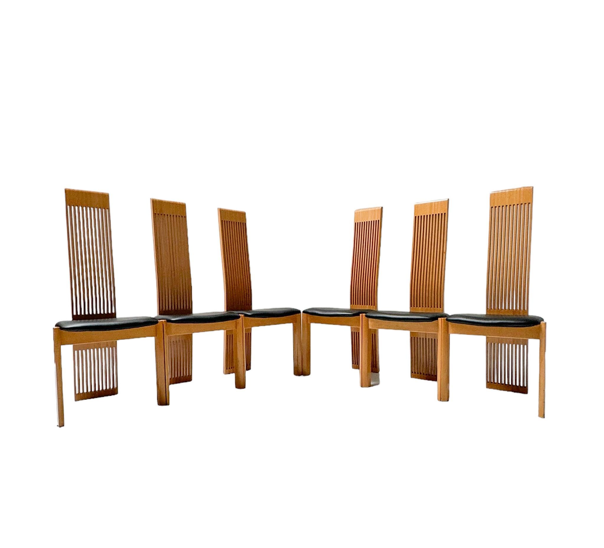 Sillas de comedor postmodernas con respaldo alto de Pietro Costantini, años 80 Posmoderno en venta