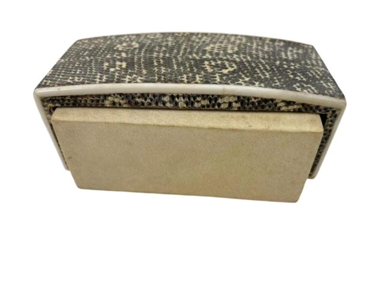 Caja postmoderna de piel de serpiente y pergamino de R & Y Augousti Paris Posmoderno en venta