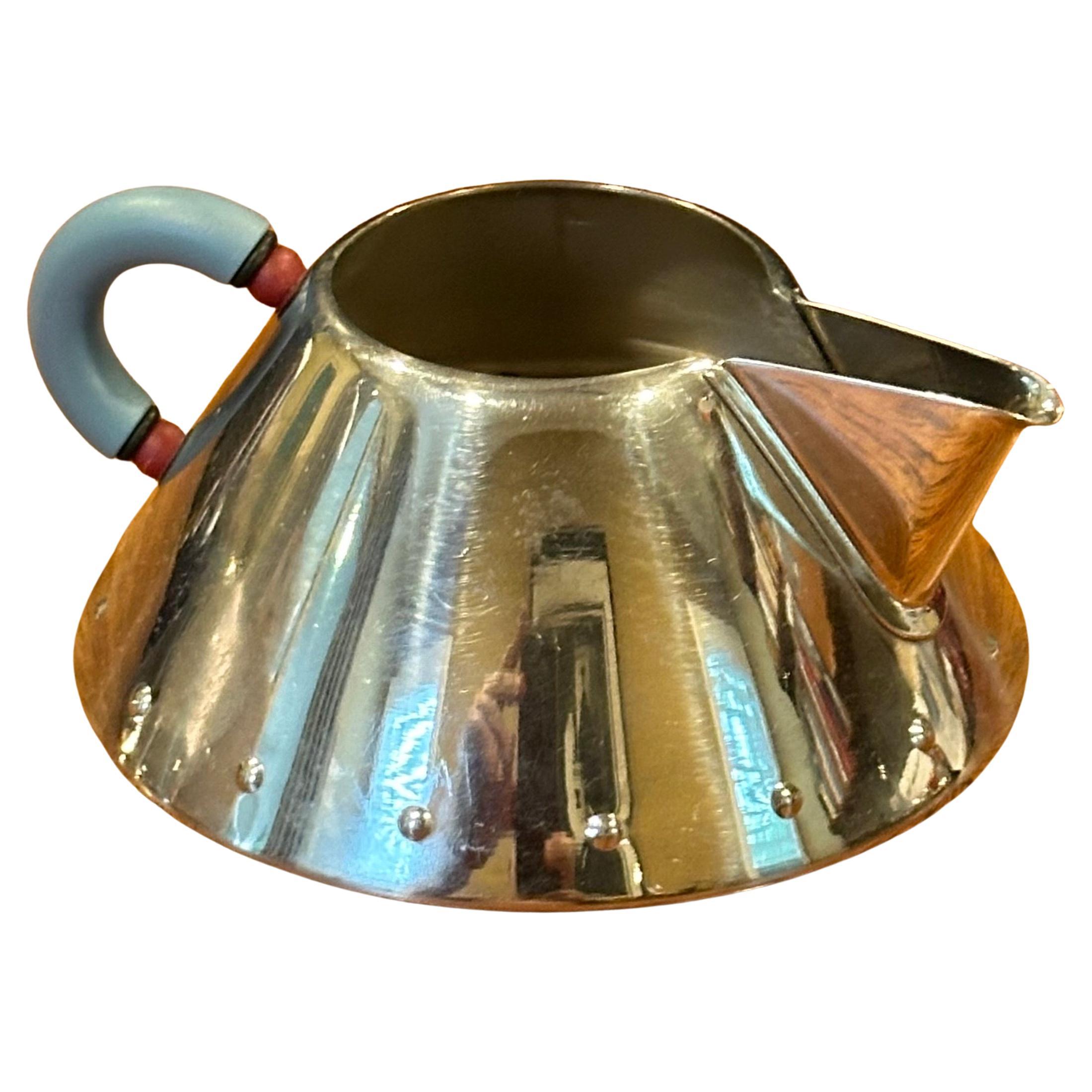 Juego posmoderno de acero inoxidable para nata y azúcar de Michael Graves para Alessi Italiano en venta
