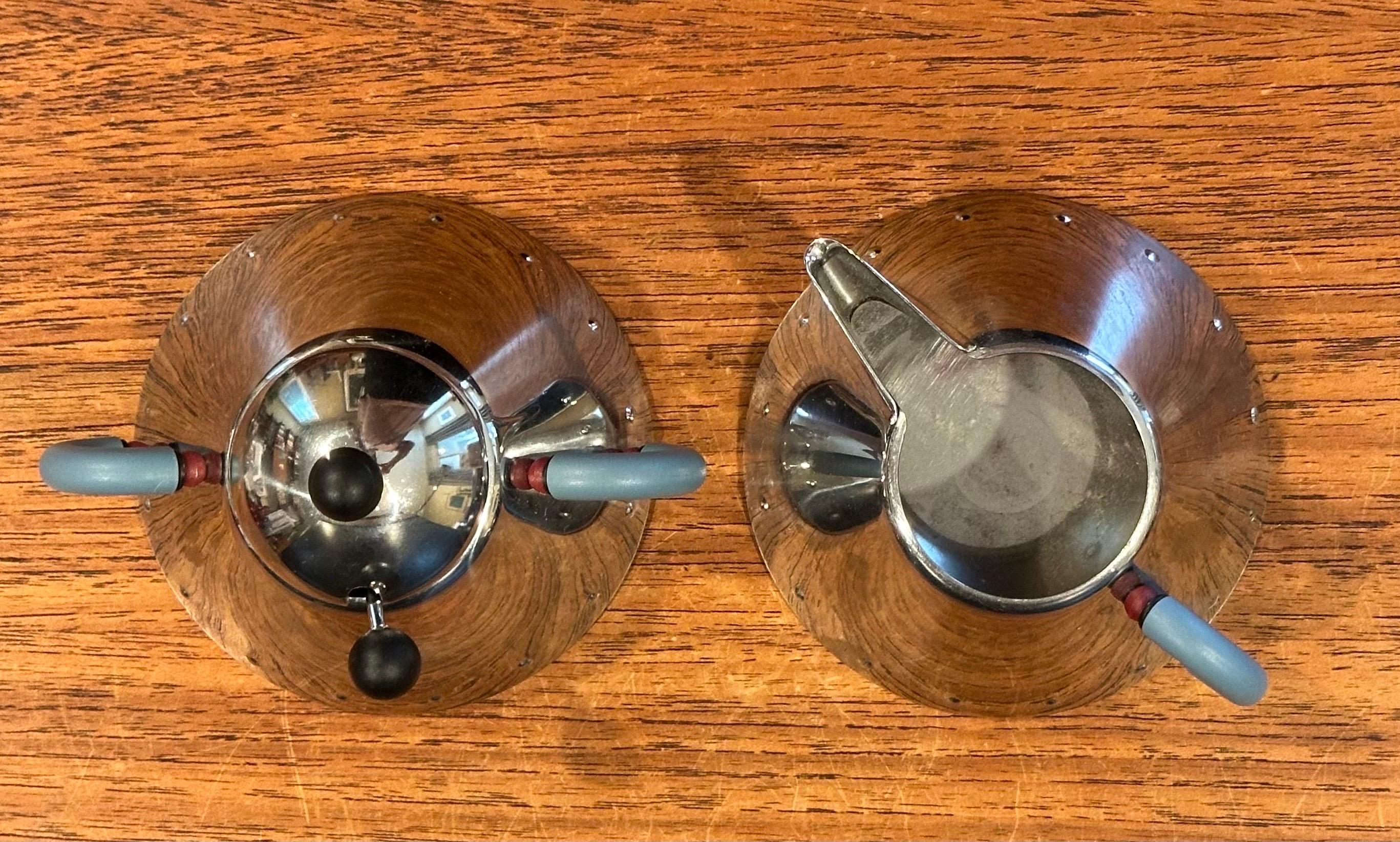 Juego posmoderno de acero inoxidable para nata y azúcar de Michael Graves para Alessi en venta 2