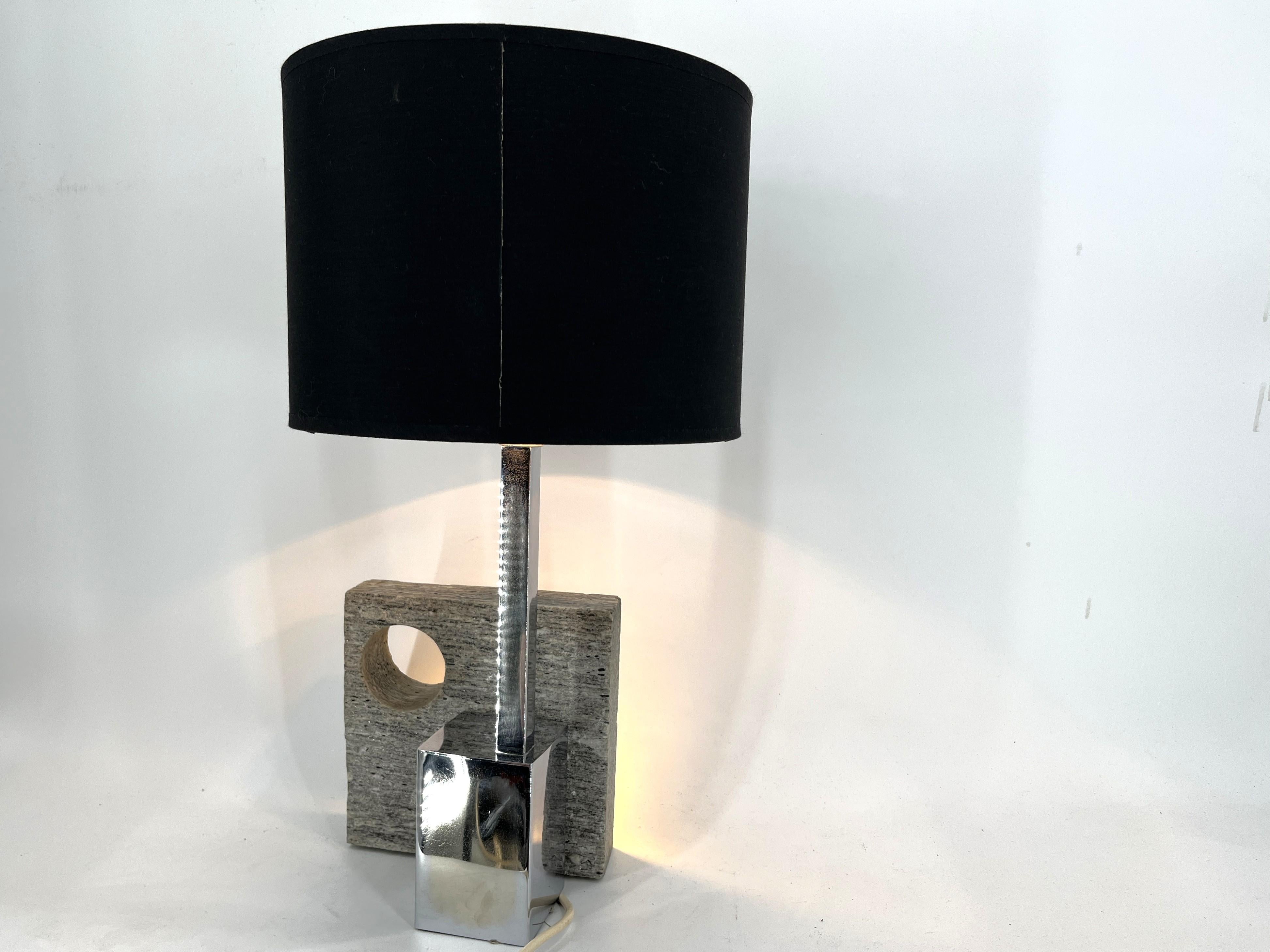 Chrome Lampe de table post-moderne A Stone, 1970 en vente