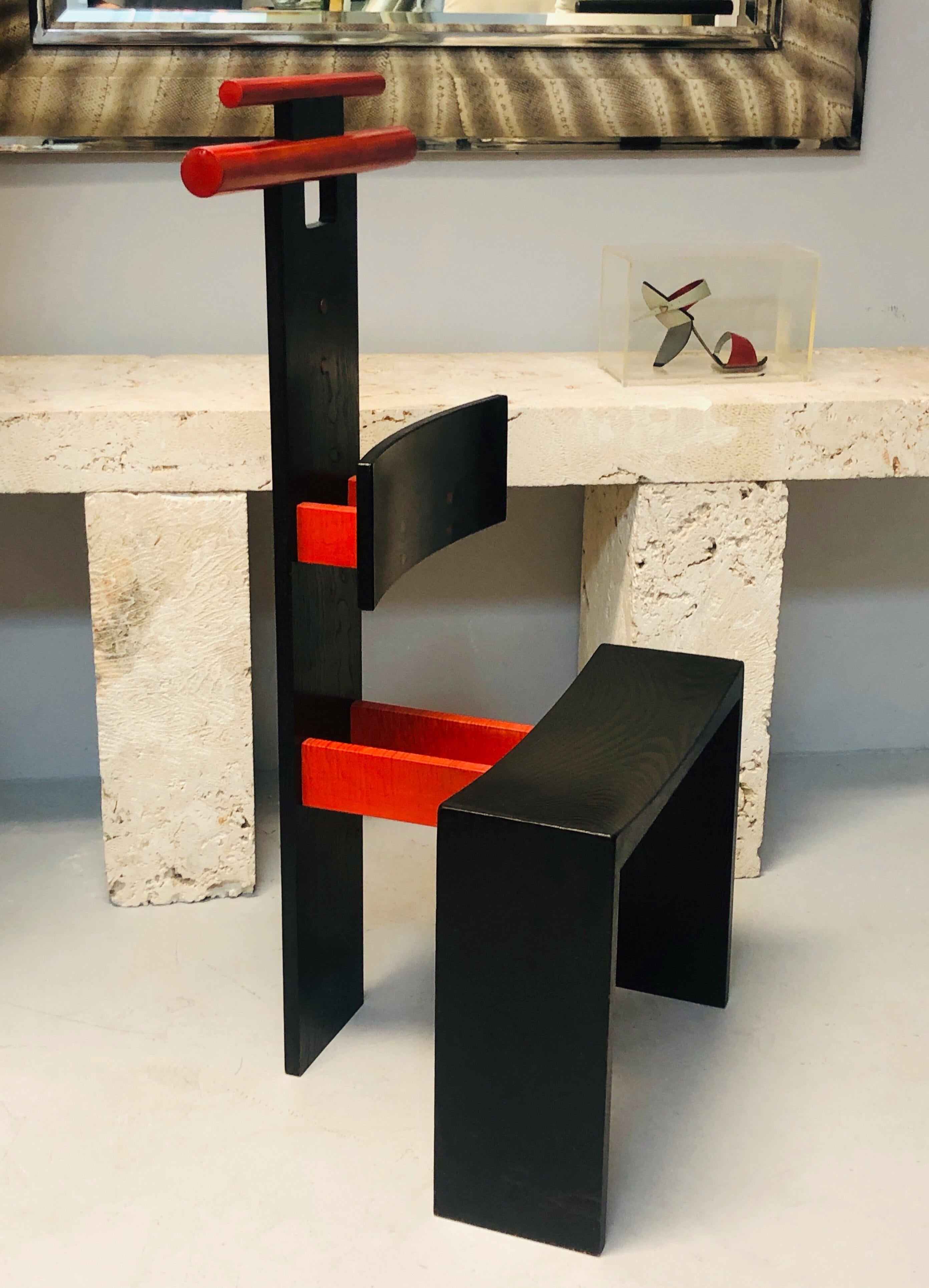 Sedia da studio postmoderna Sculpture Valet in Oak ebanizzato in vendita 6