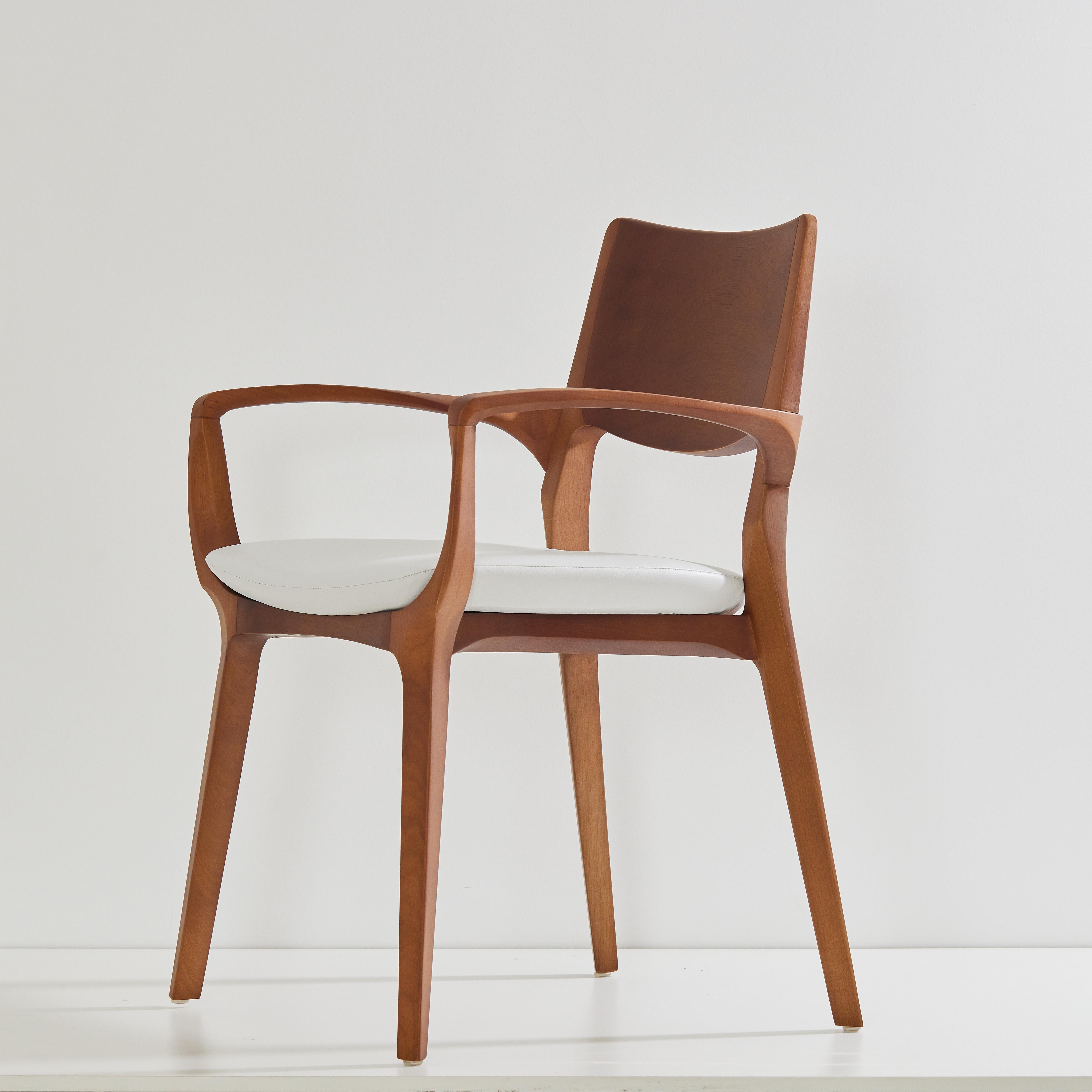 Brazilian Post-Modern Style Aurora Chair in honey solid wood, vegan leather seating For Sale
