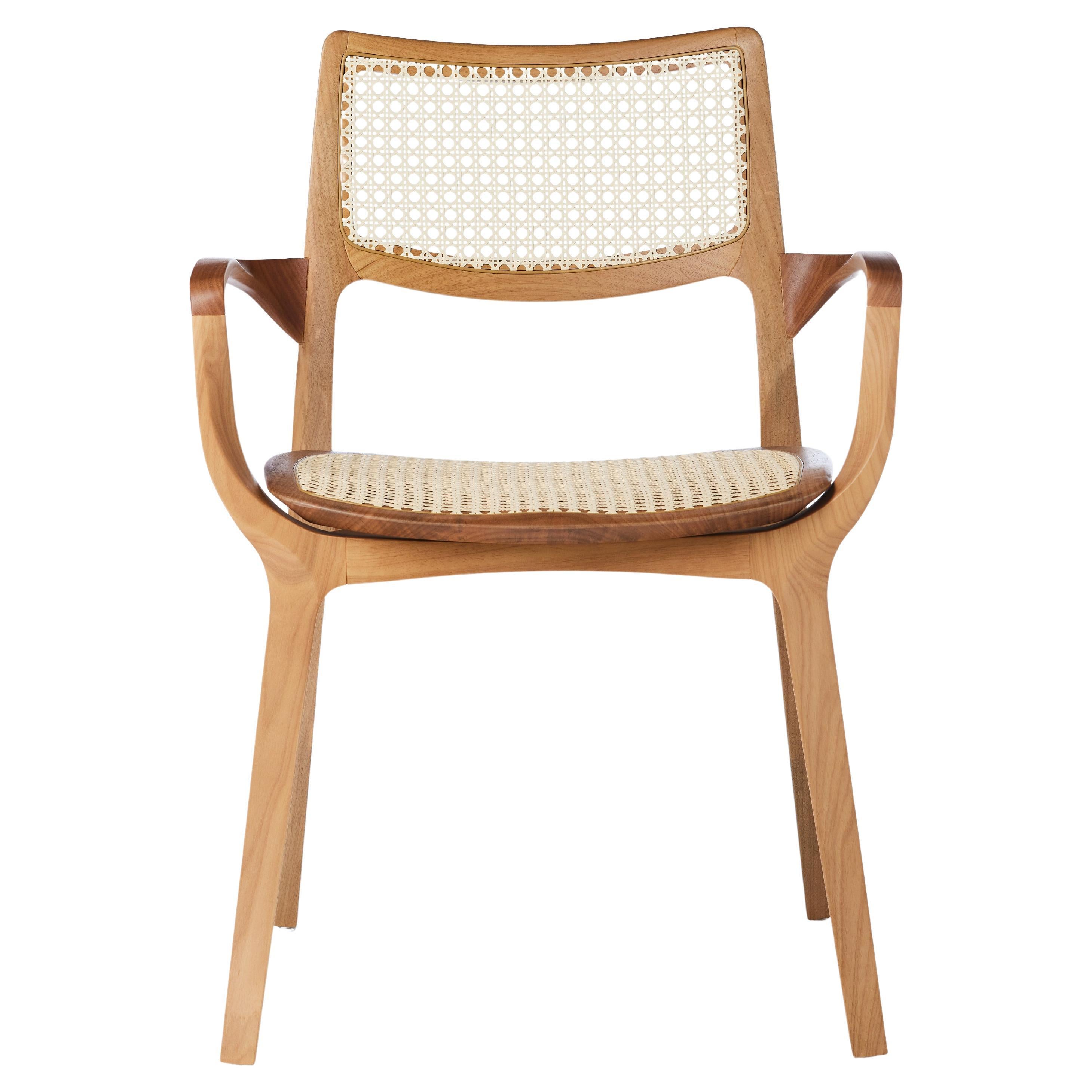Postmoderner Aurora-Stuhl im postmodernen Stil aus Massivholz mit Rohrrückenlehne und Sitz aus Rohr