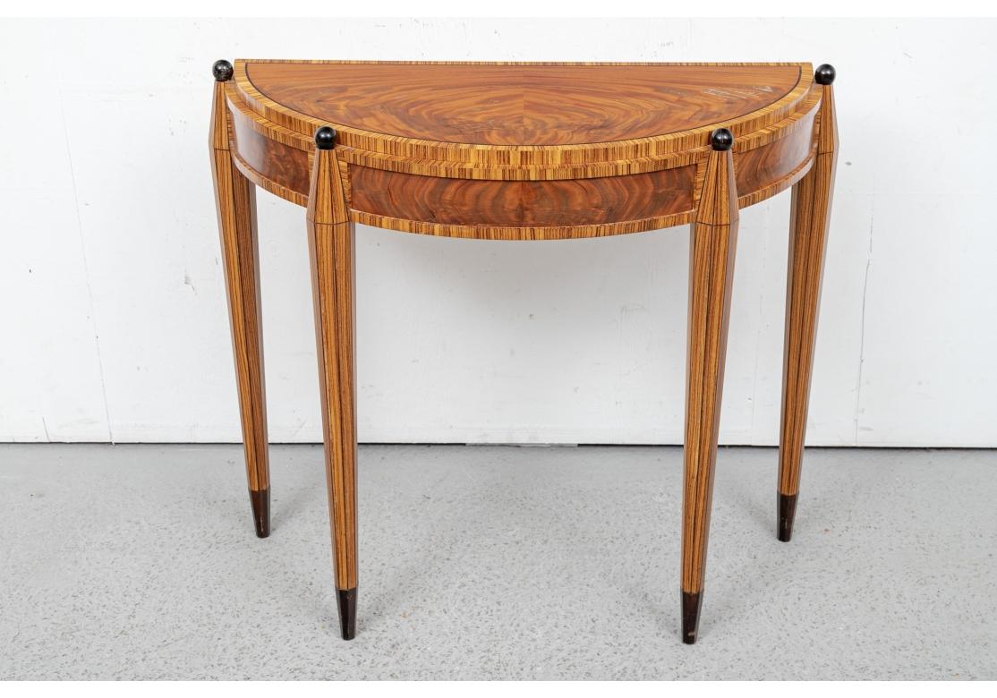 Postmoderne Console et miroir demi-lune de style postmoderne d'après Michael Graves en vente