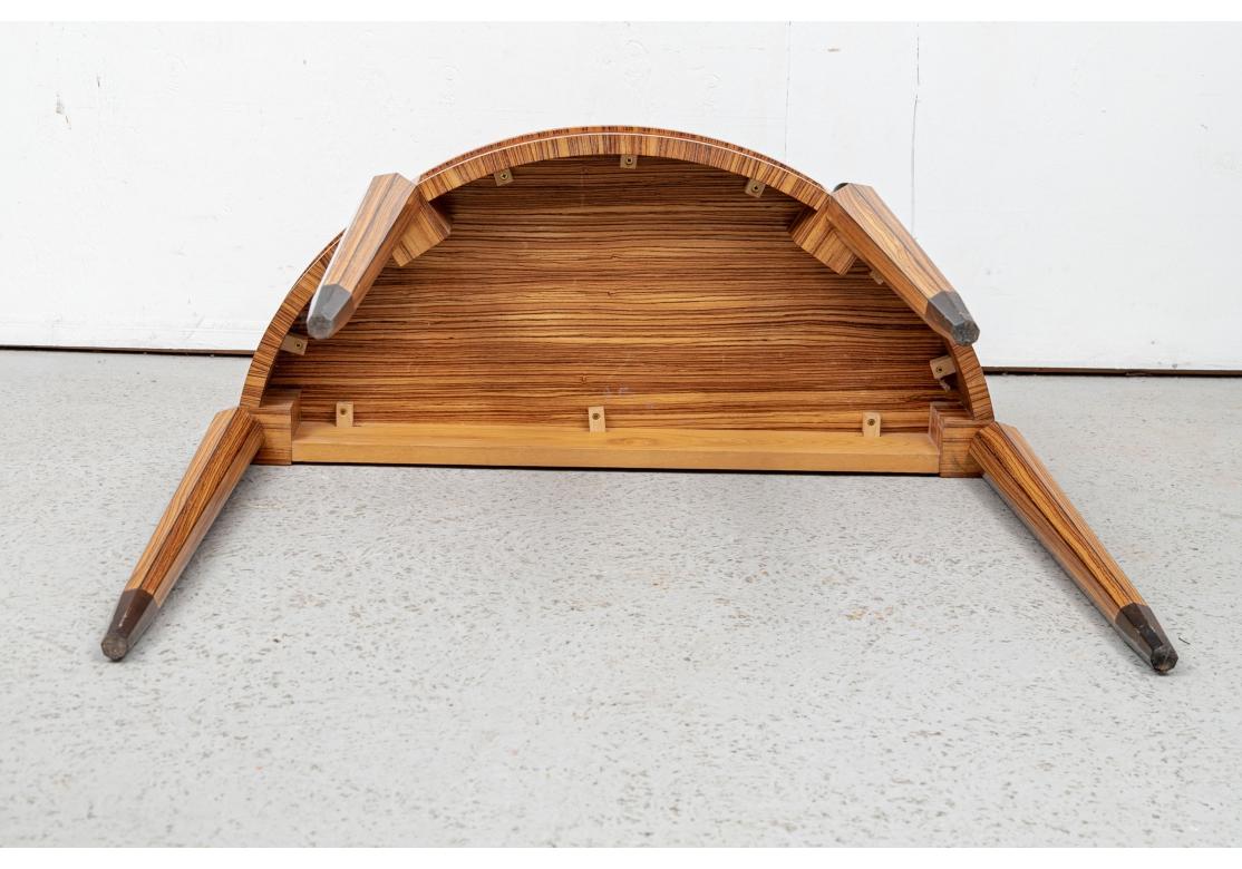 Miroir Console et miroir demi-lune de style postmoderne d'après Michael Graves en vente