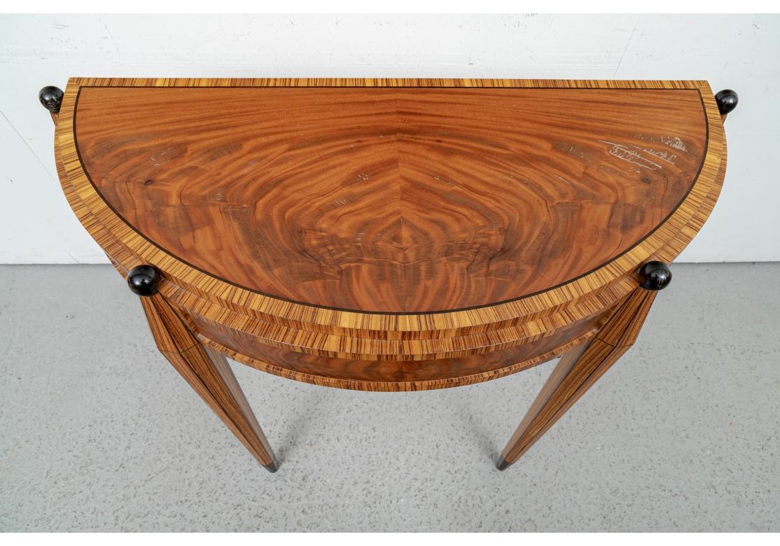 Console et miroir demi-lune de style postmoderne d'après Michael Graves en vente 1