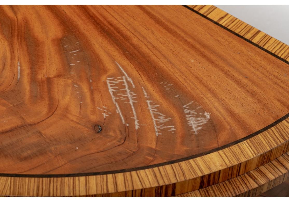 Console et miroir demi-lune de style postmoderne d'après Michael Graves en vente 2