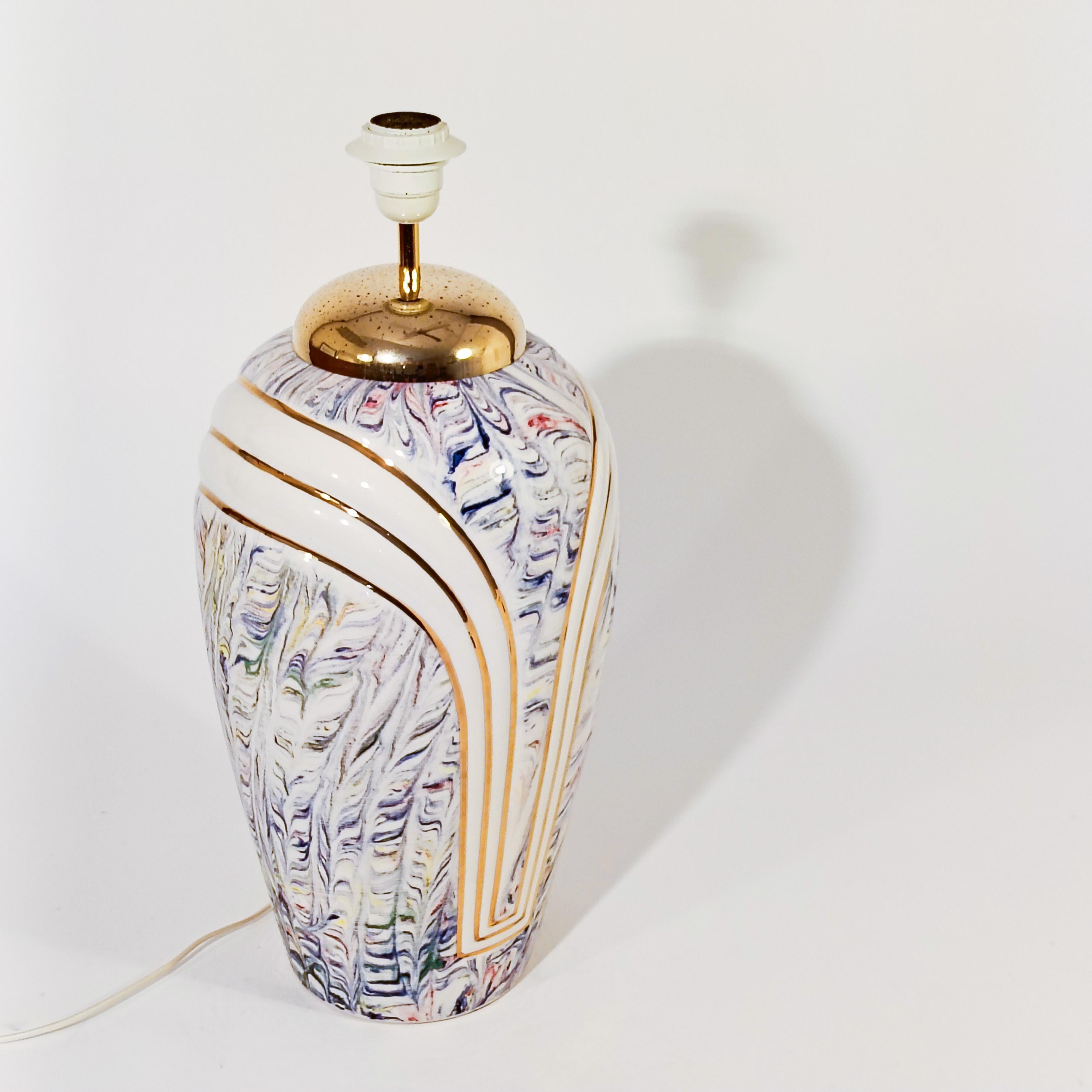 Post-Modern style. Huge multicolor ceramic table lamp, Italy, 1980s For Sale 1