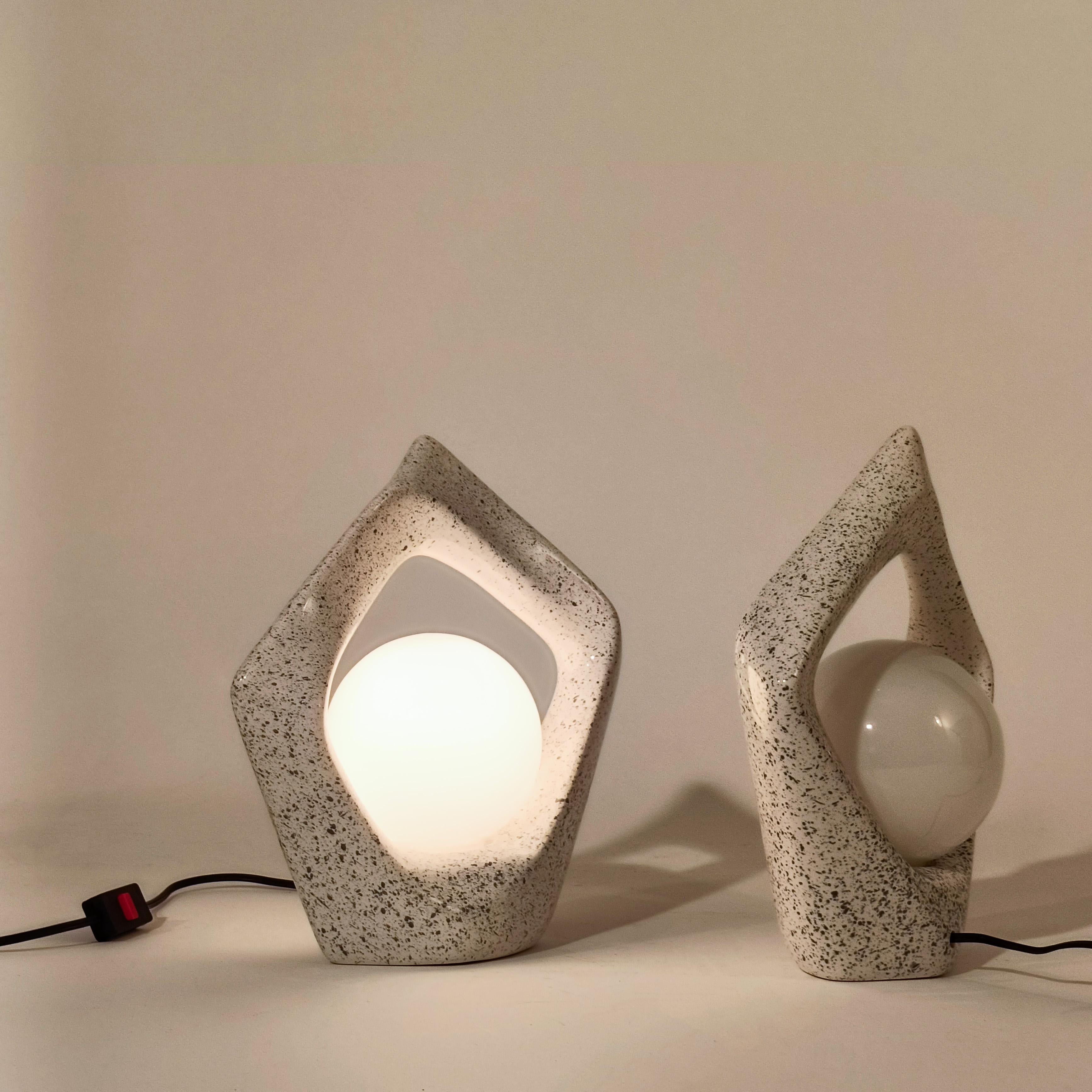 Post-Modern style. Sculptural ceramic table lamps, Spain, 1980s For Sale 2
