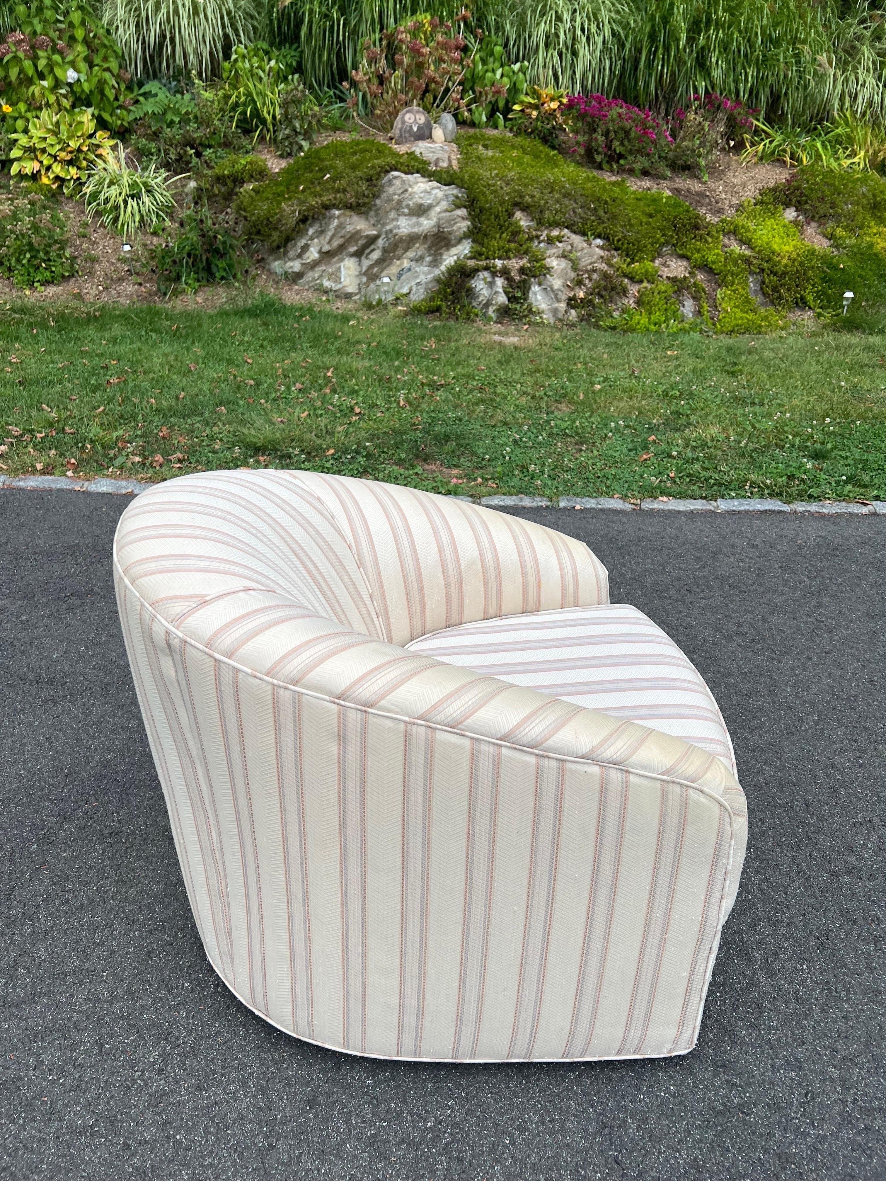 Tappezzeria Sedia girevole in seta a righe Classic Cube in vendita