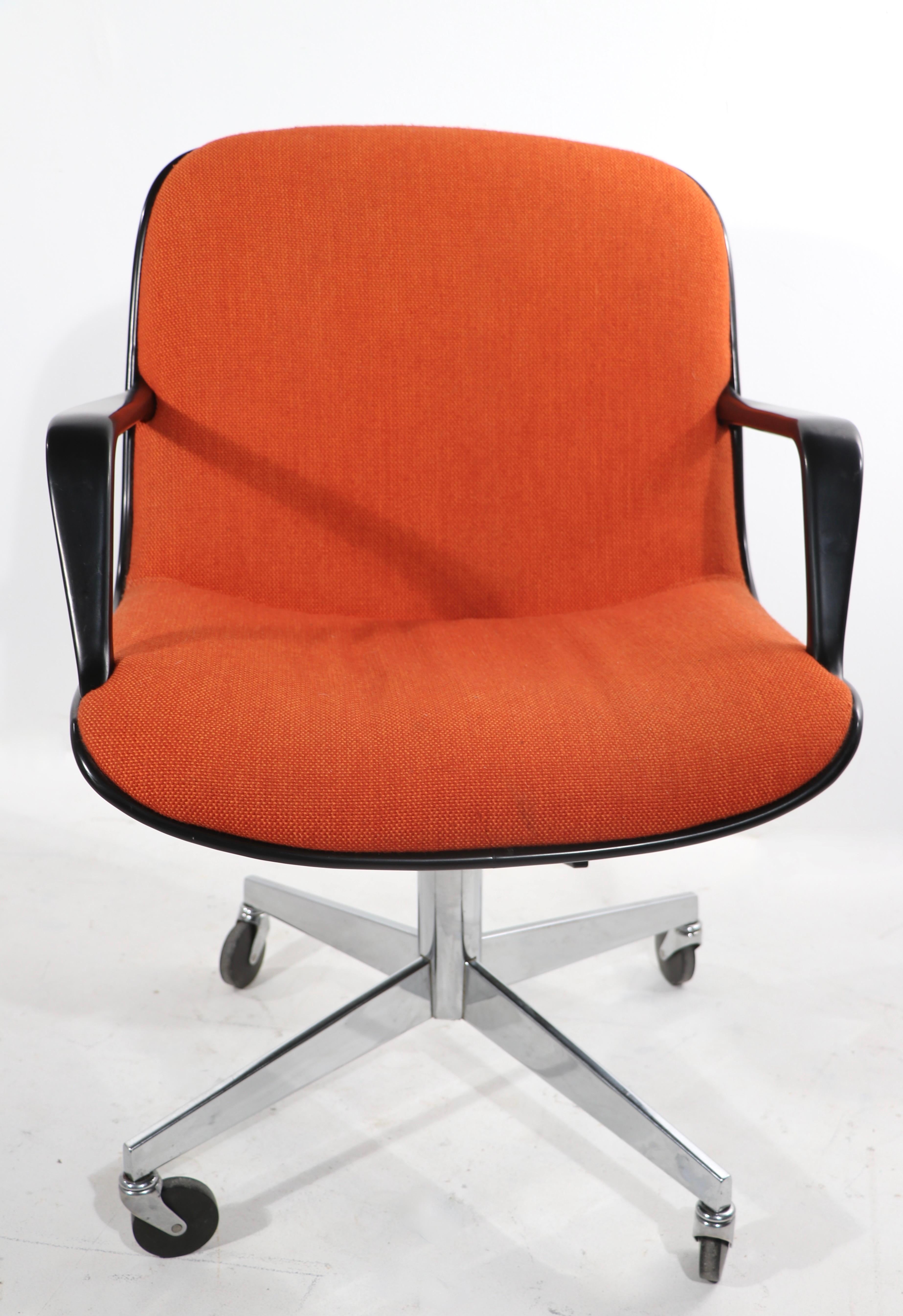 Post Modern Swivel Tilt Desk Chair by Steelcase In Good Condition In New York, NY