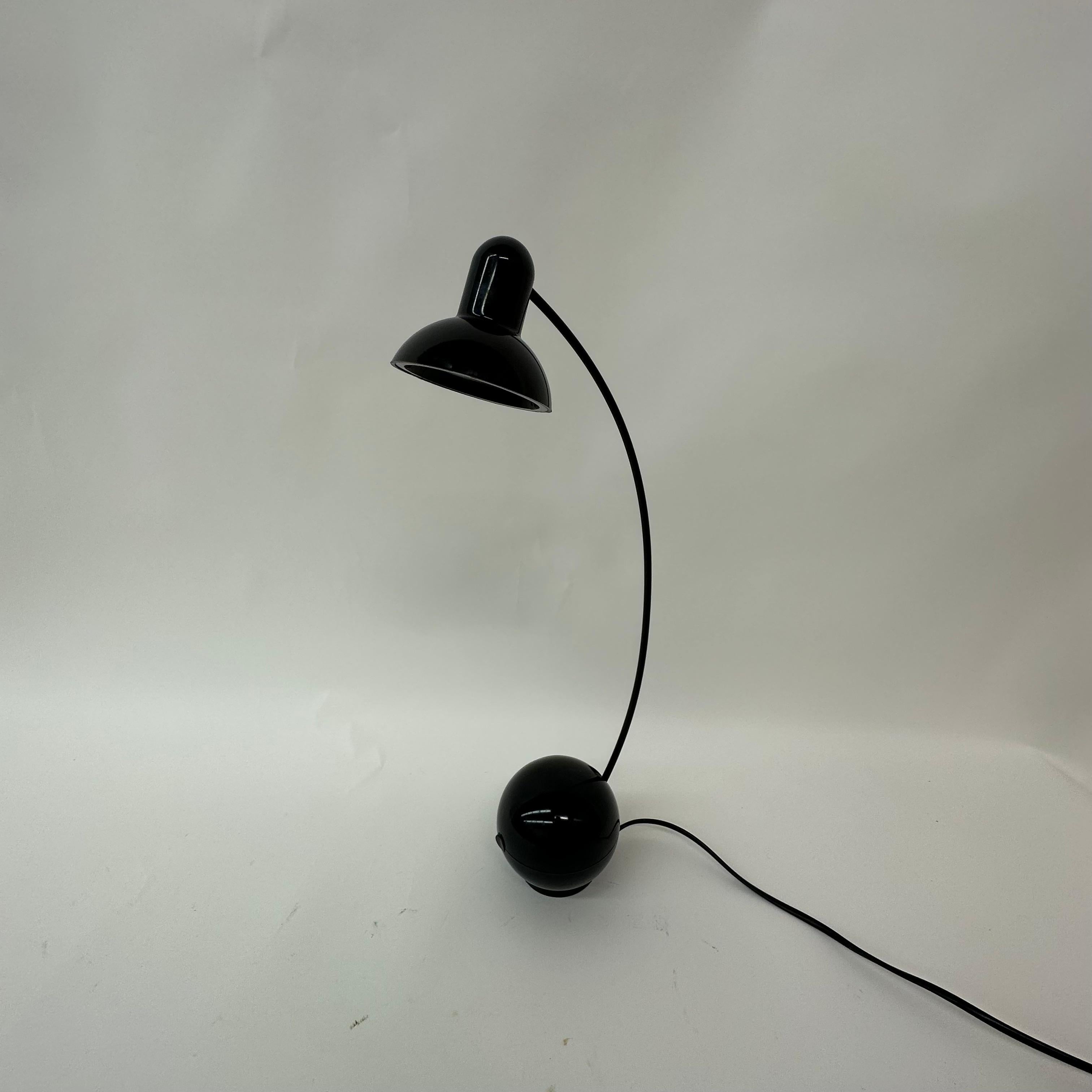 Lampe de table post-moderne, années 1980 en vente 4