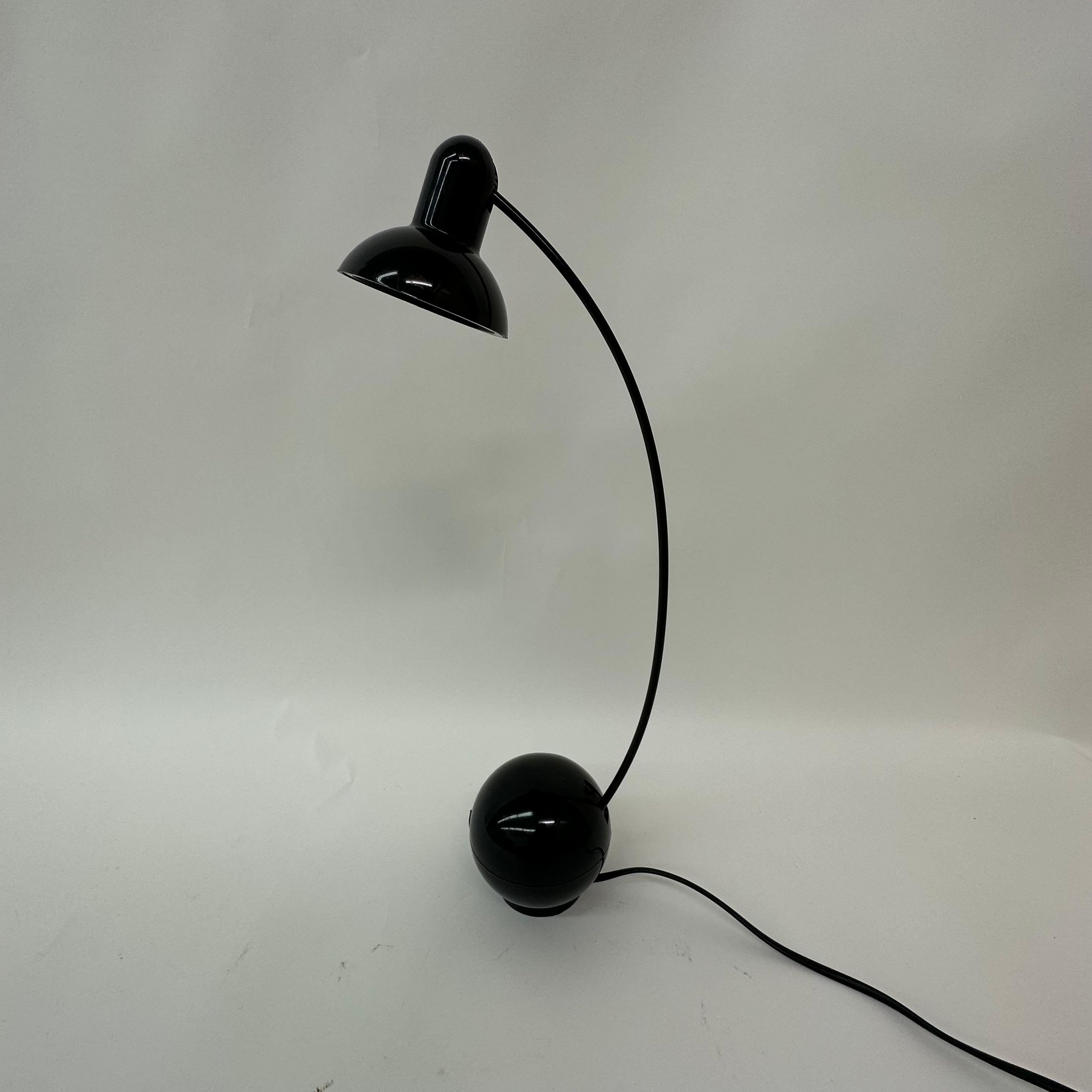 Lampe de table post-moderne, années 1980 en vente 5