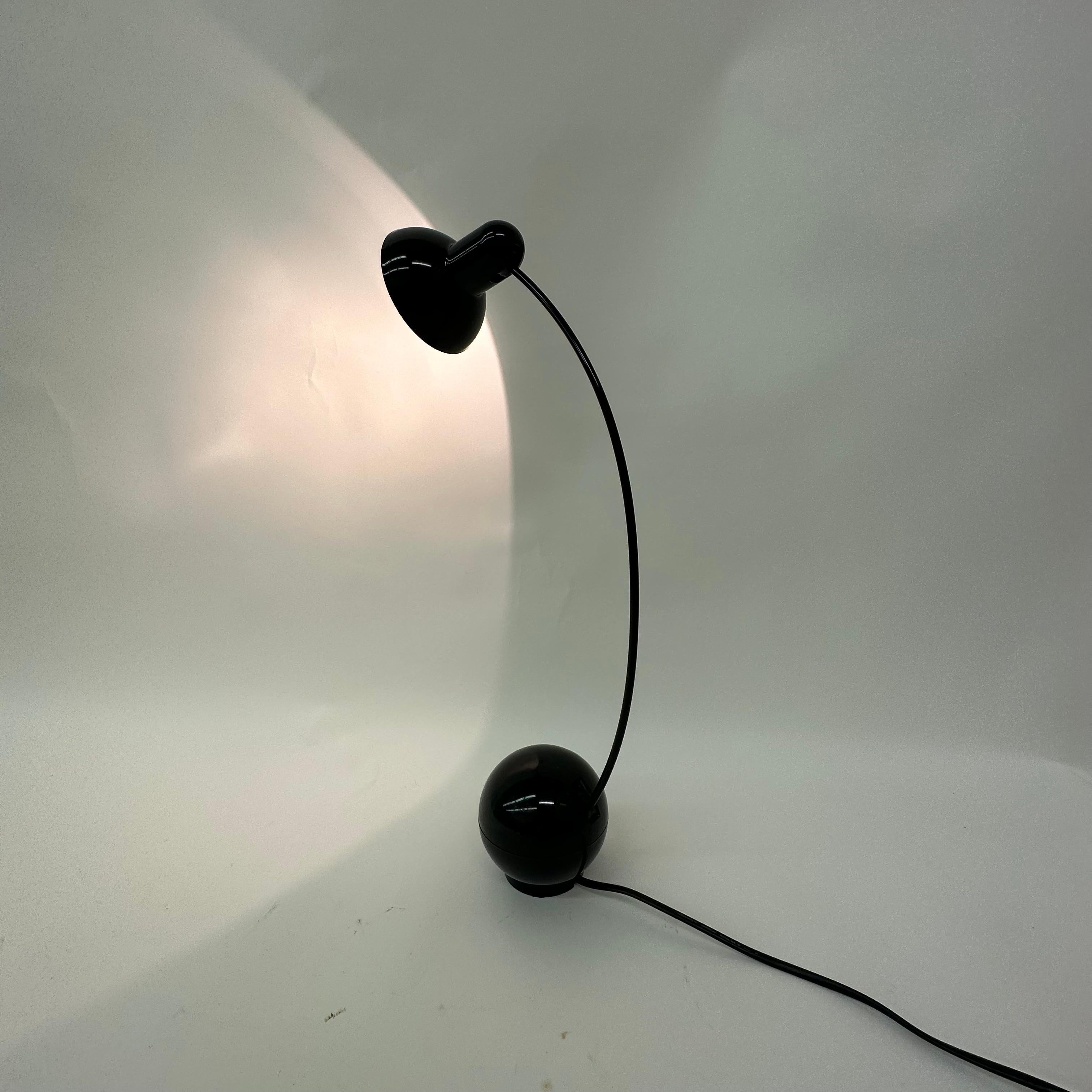 Lampe de table post-moderne, années 1980 en vente 7