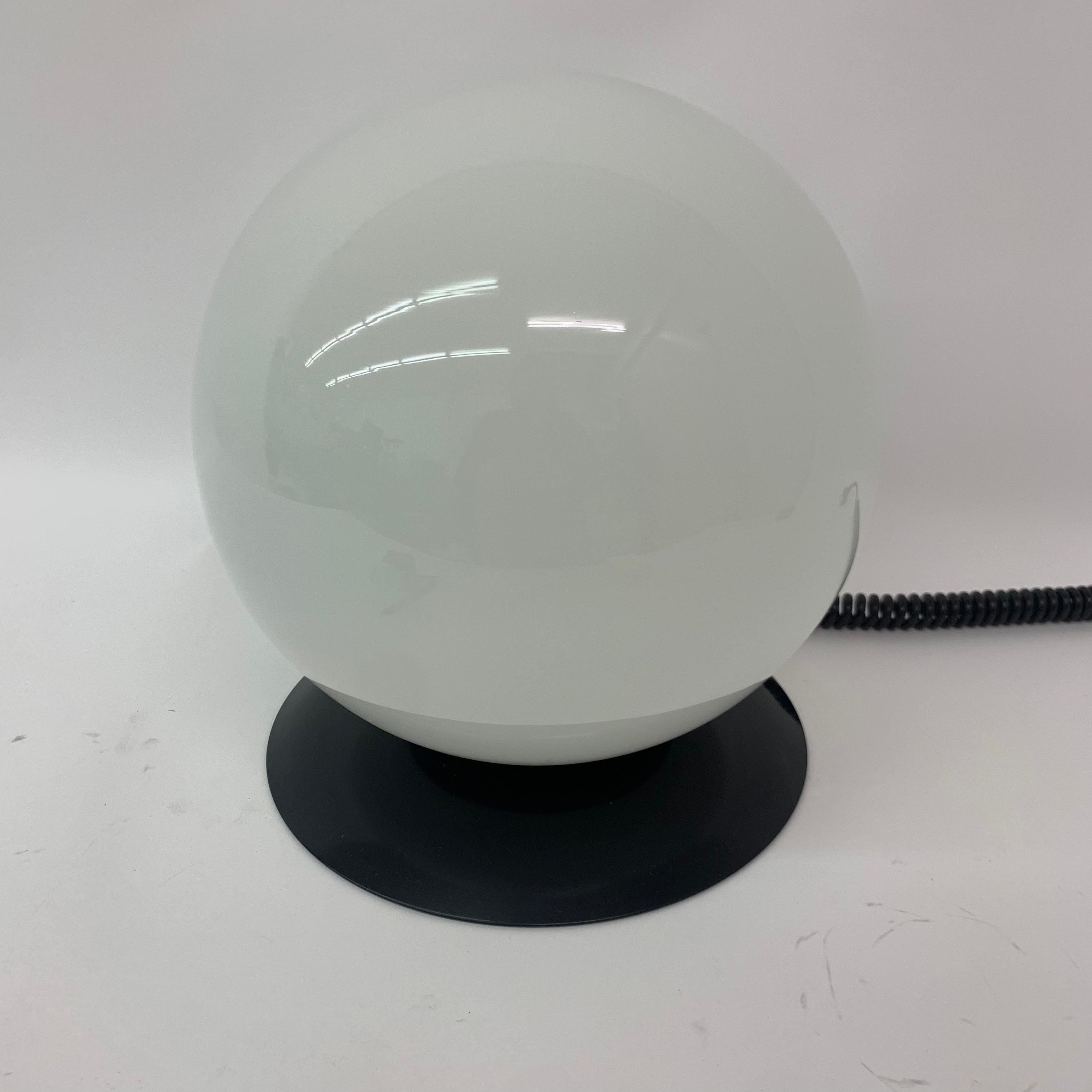 Néerlandais Lampe de table post-moderne, années 1980 en vente