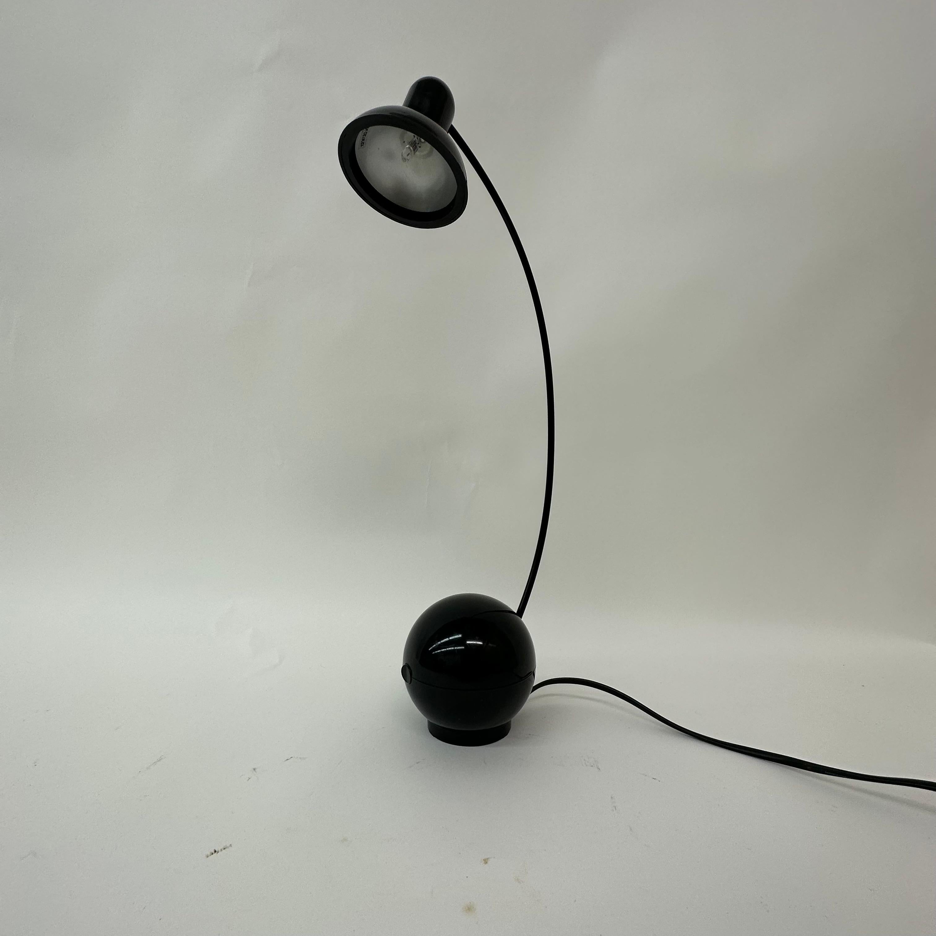 Lampe de table post-moderne, années 1980 en vente 2