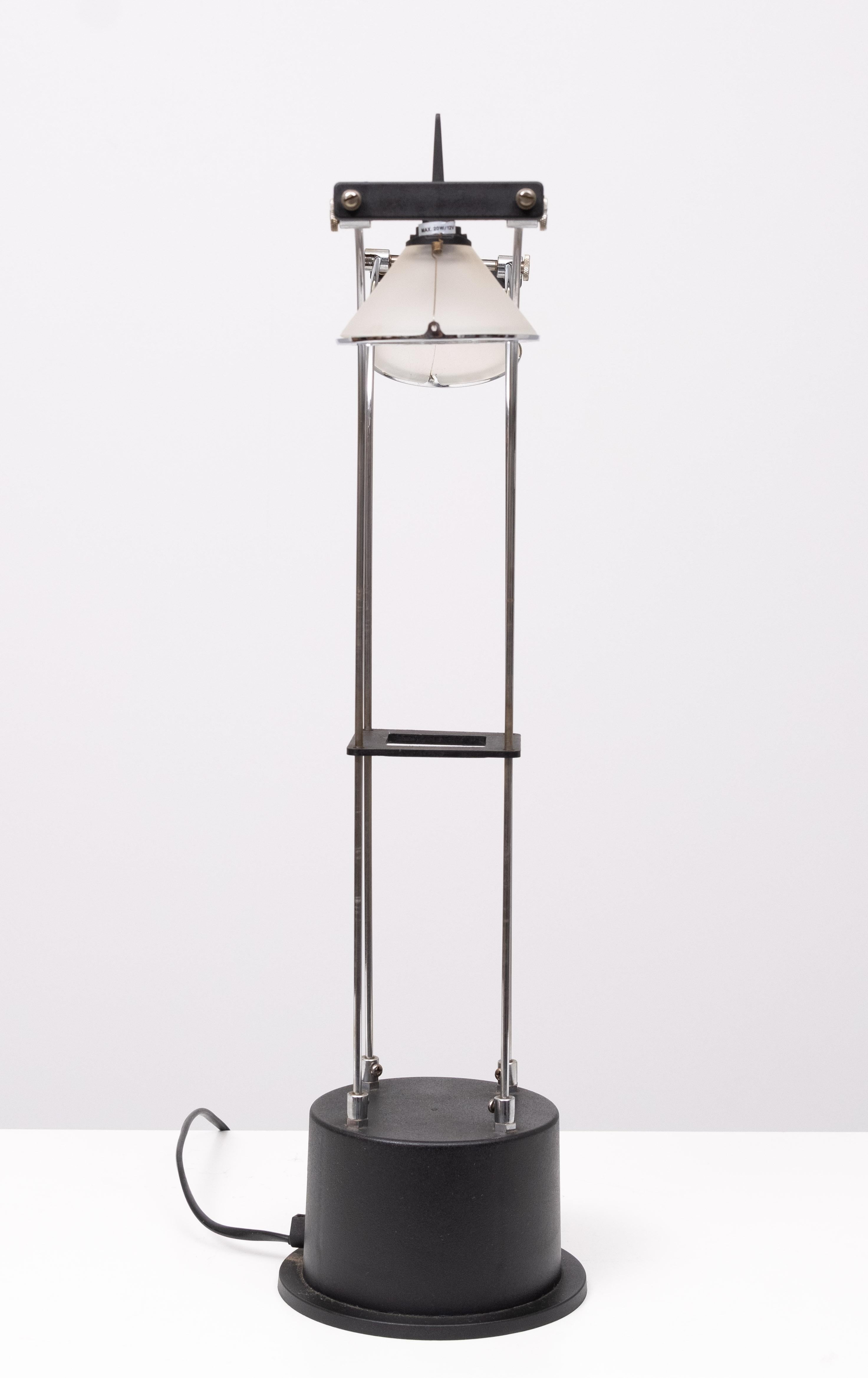 Lampe de table postmoderne Fuder Allemagne des années 1980  en vente 1