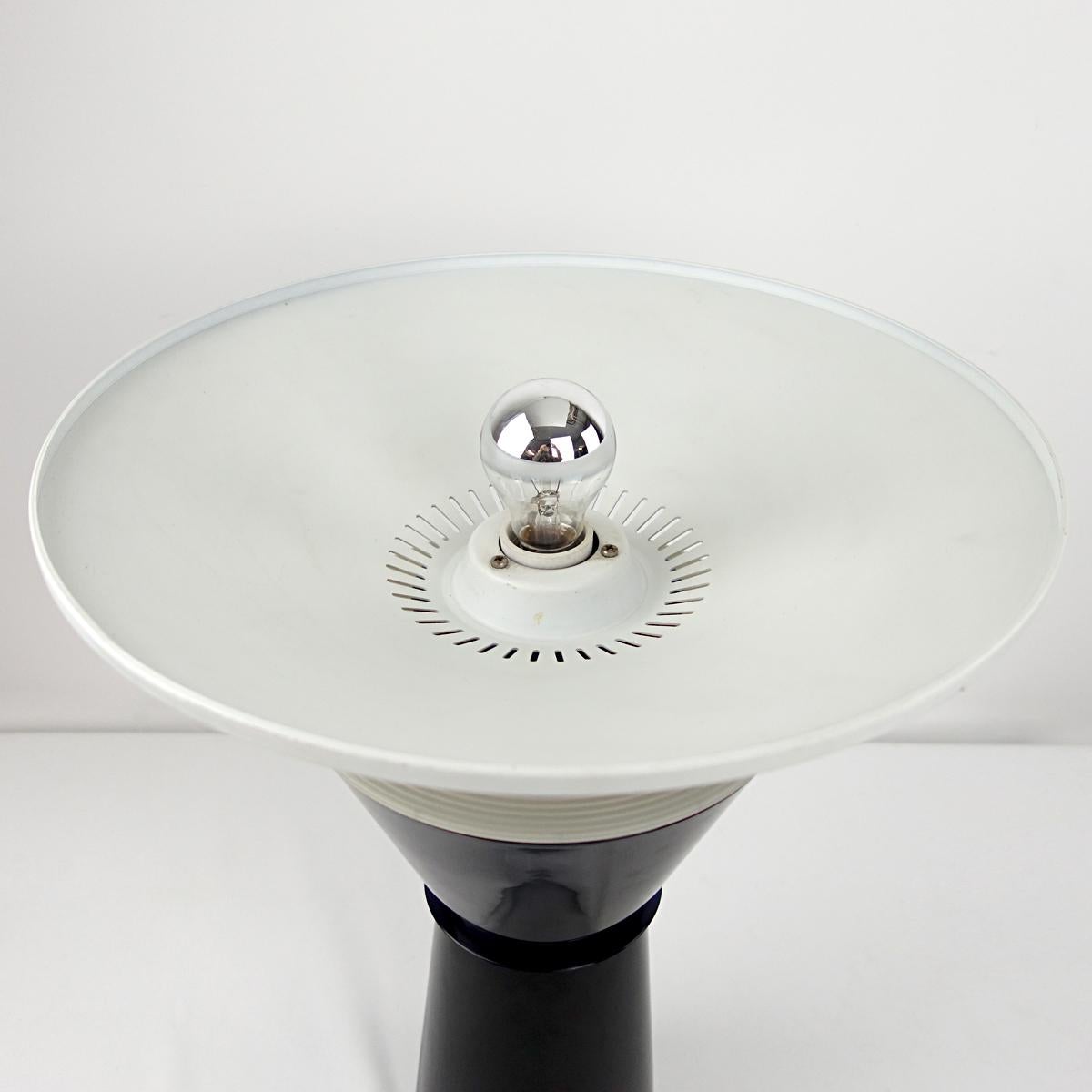 20th Century Postmodern Table Lamp Giada Designed by Pier Giuseppe Ramella for Arteluce