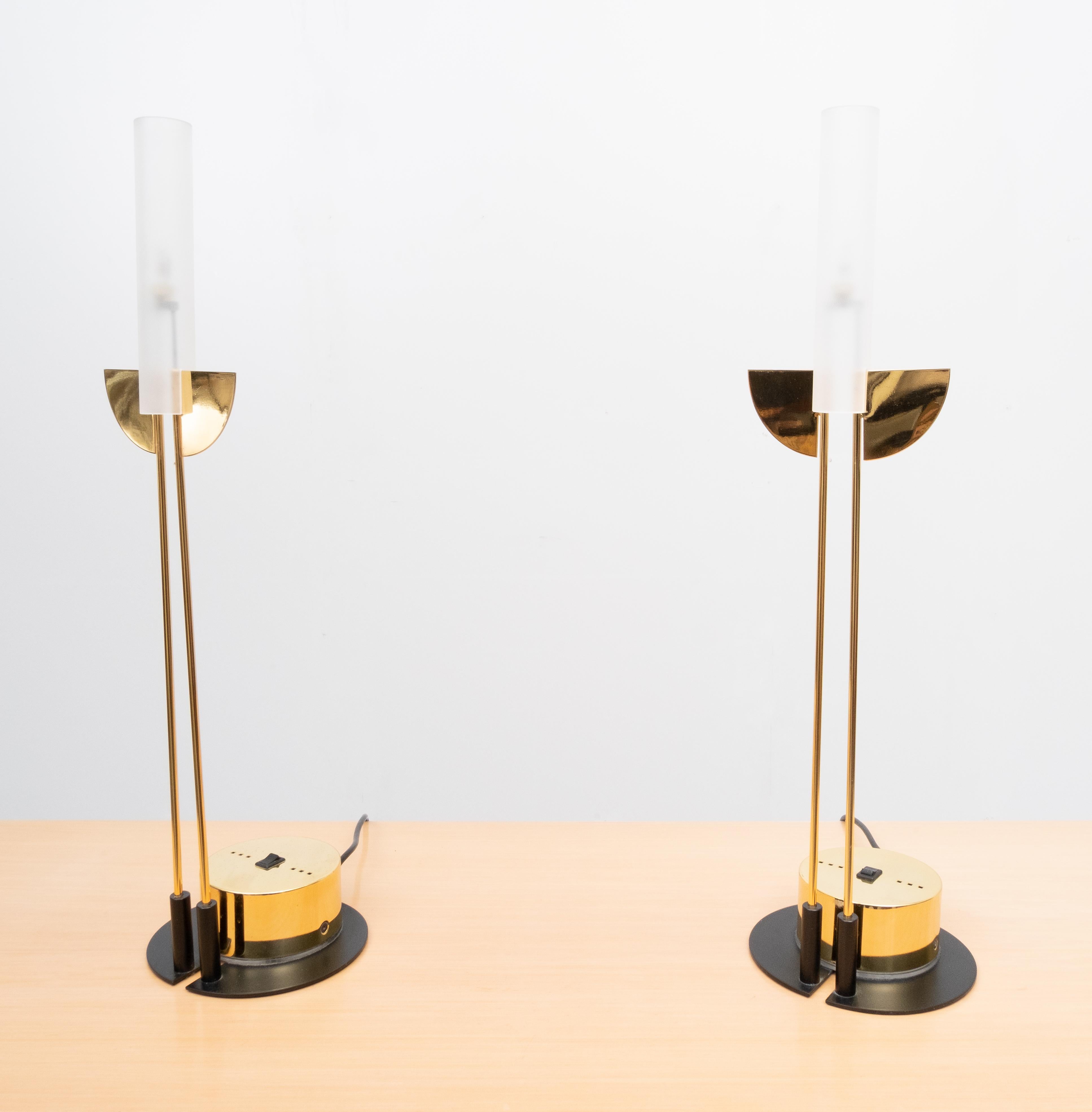 Postmodern Table Lamps Italy 1980s Attributed Giorgetti  For Sale 4