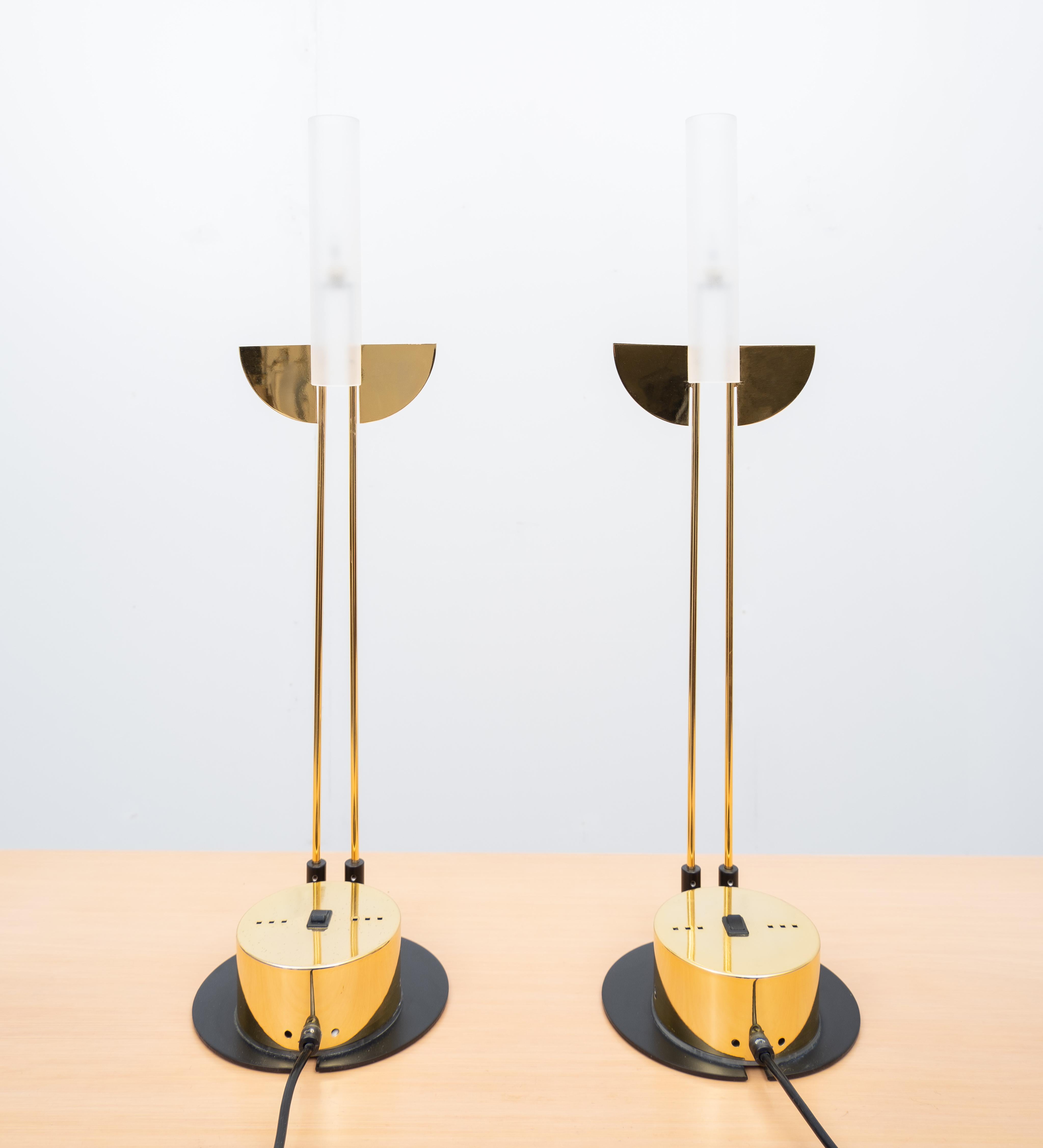 Postmoderne Lampes de table postmodernes Italie des années 1980 attribuées à Giorgetti  en vente