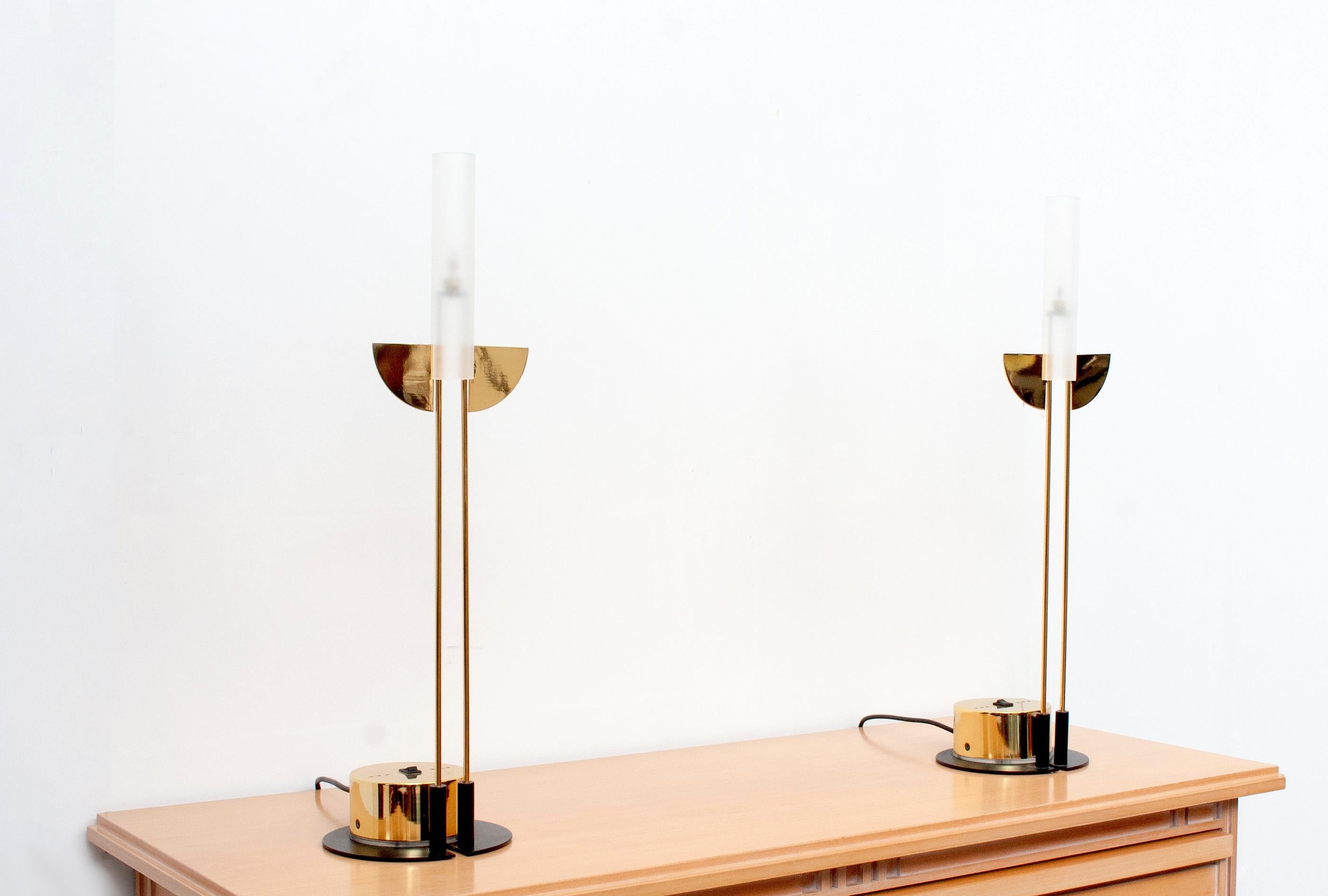 italien Lampes de table postmodernes Italie des années 1980 attribuées à Giorgetti  en vente