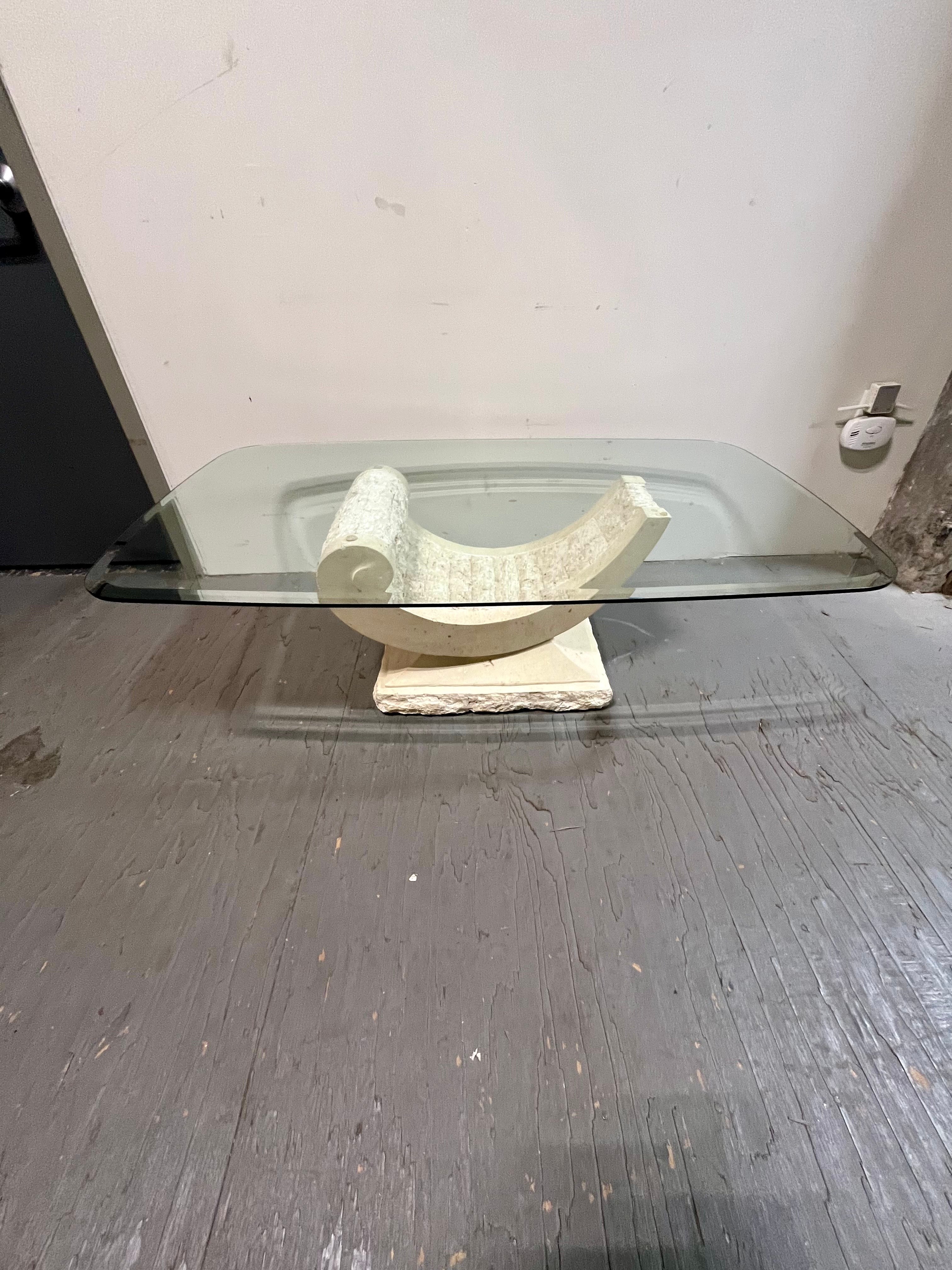 The 1980s Postmodern Mactan Coffee Table, designed by Magnussen Ponte, is a distinct piece of furniture. Its eye-catching design is sure to make a statement in any room. Beveled glass and retains original label.
Curbside to NYC/Philly $450