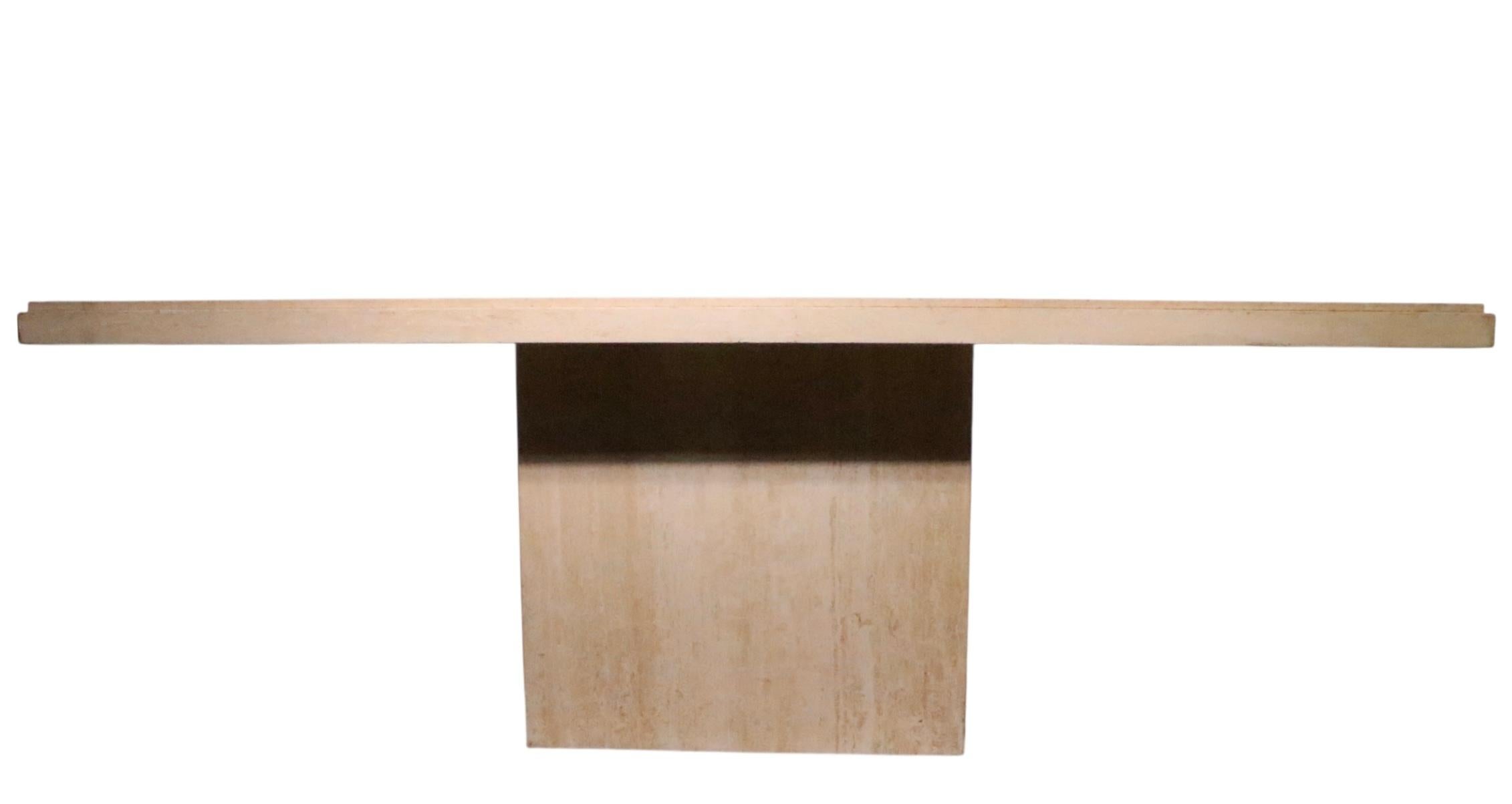 Post Modern Travertine Marble Pedestal Dining Table Made in Italy c. 1970's For Sale 5