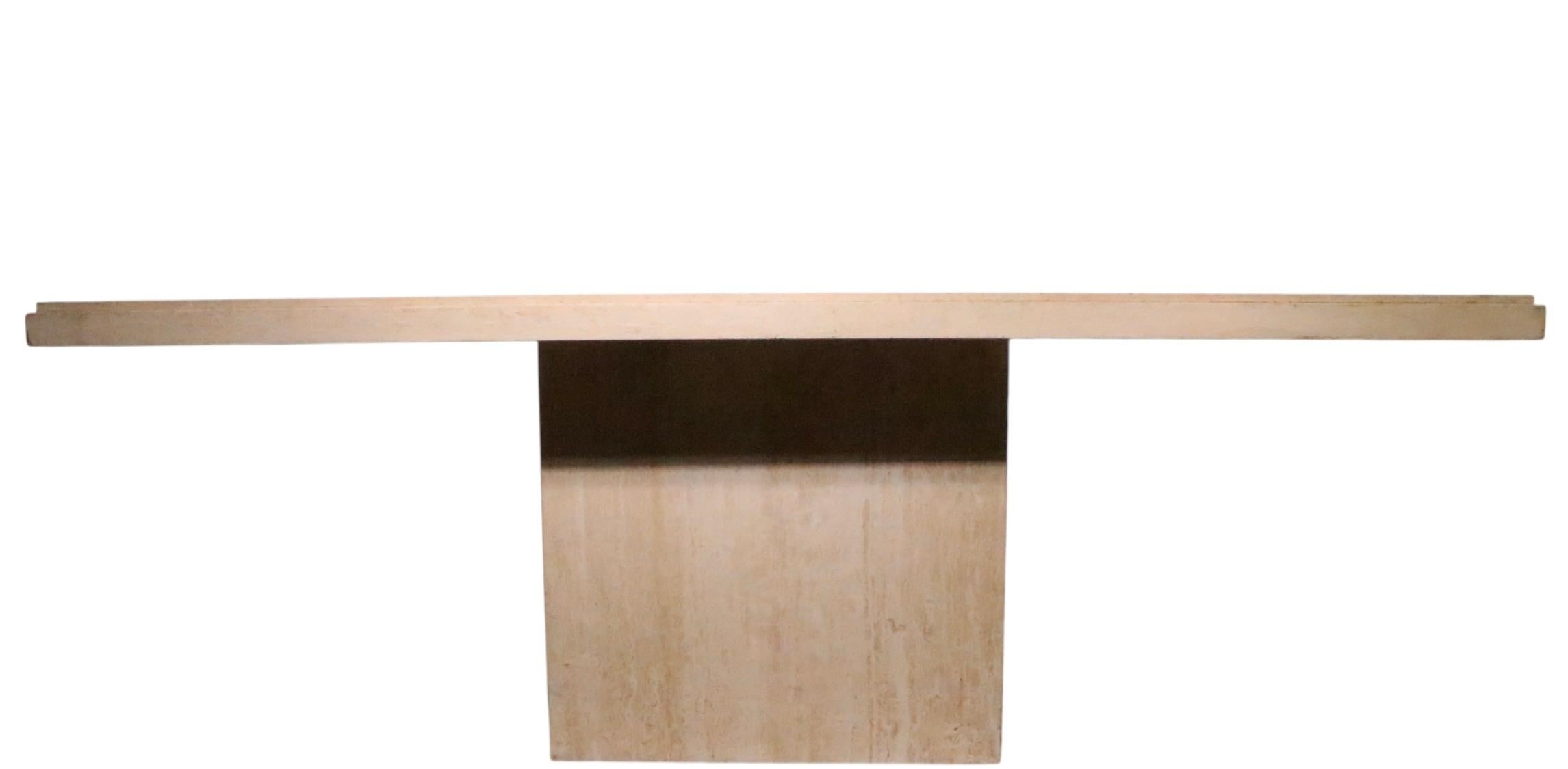 Post Modern Travertine Marble Pedestal Dining Table Made in Italy c. 1970's For Sale 3